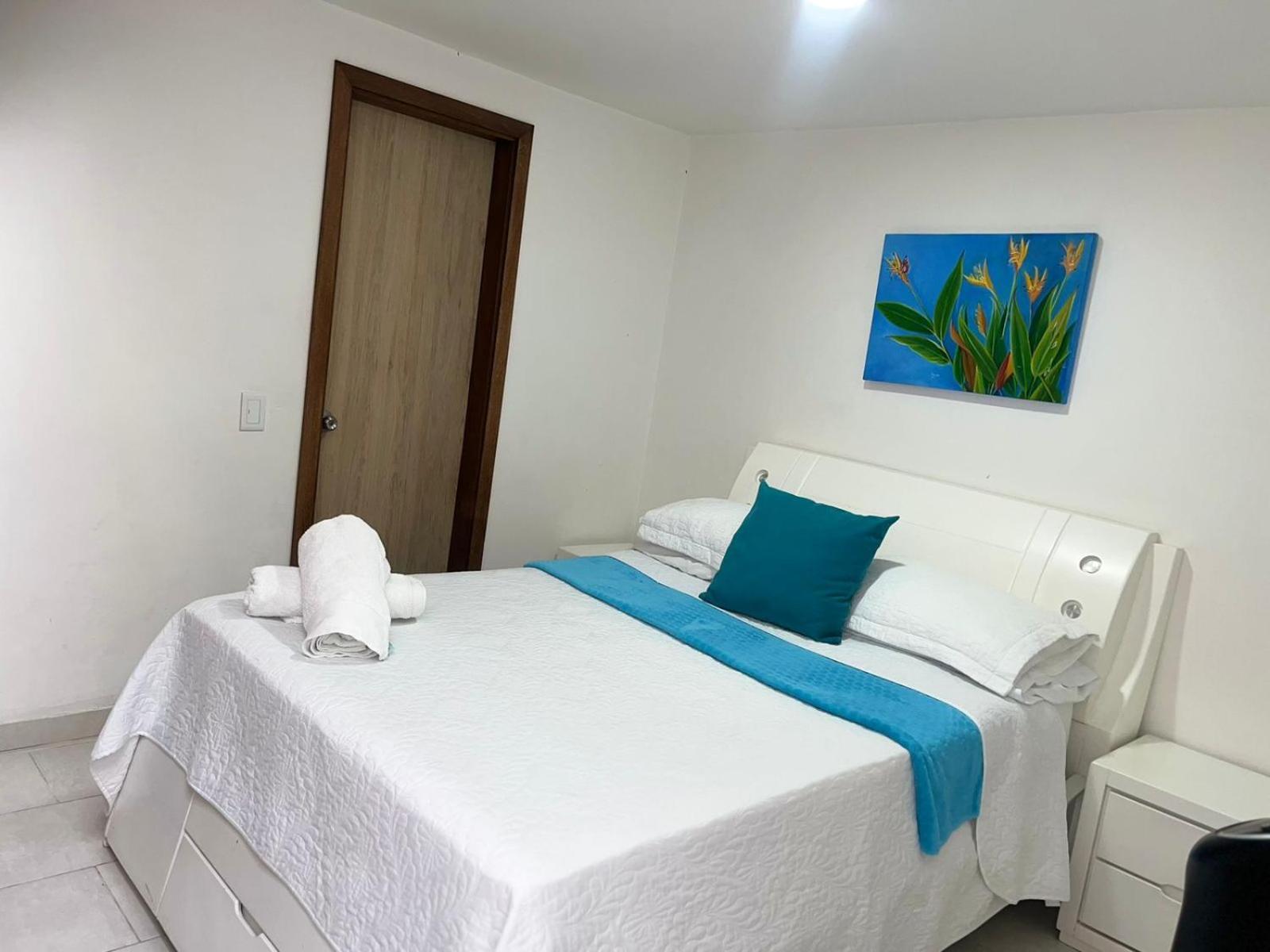 Apartment En Laureles Casa Margarita Tu Casa En *