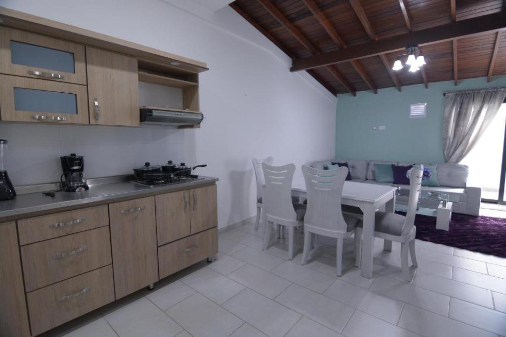 En Laureles Casa Margarita Tu Casa En Apartment Medellin