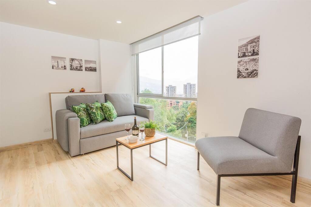 New! Homey Loft El Tesoro-fast Wifi Medellín