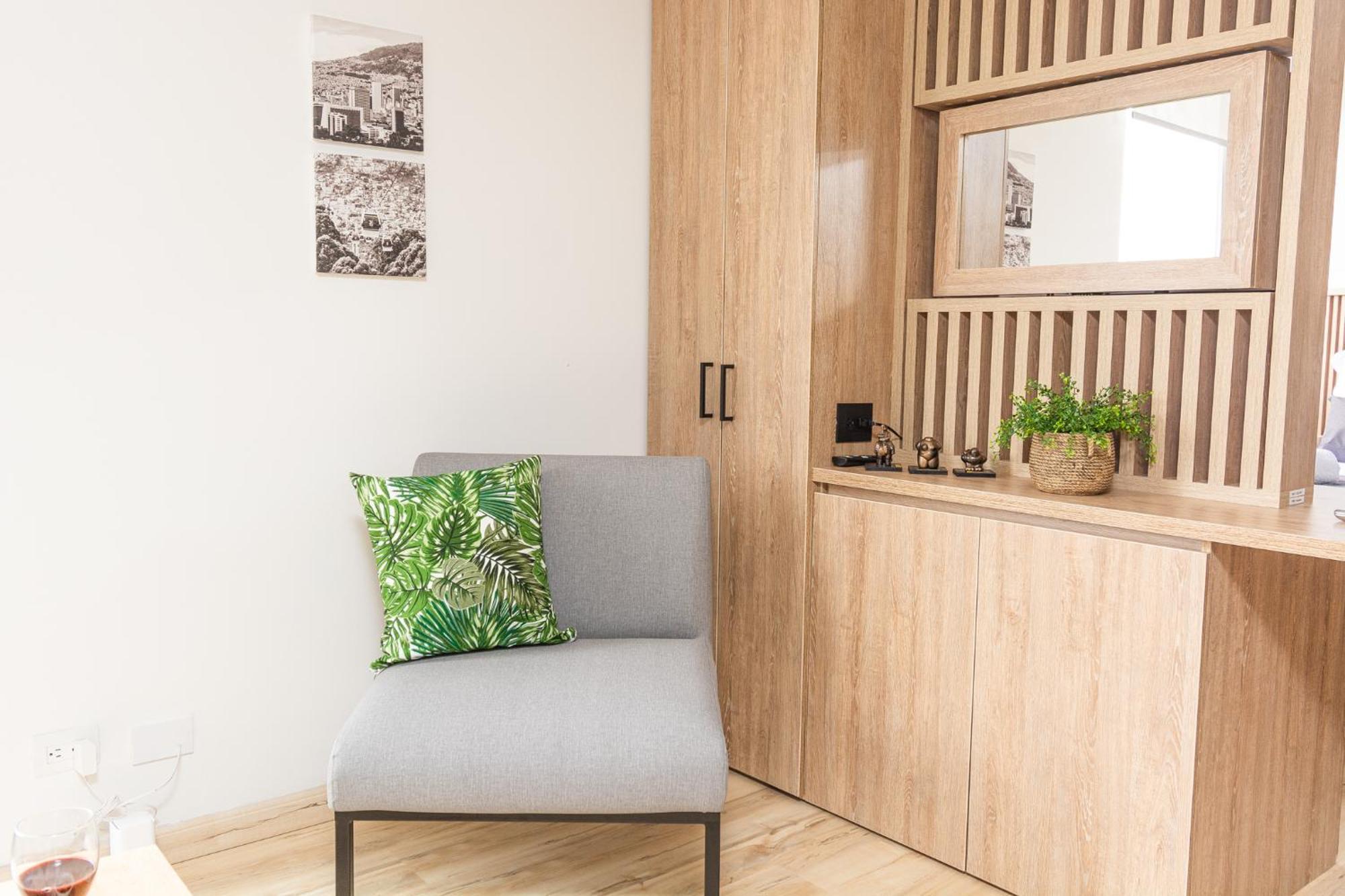 New! Homey Loft El Tesoro-fast Wifi Apartamento