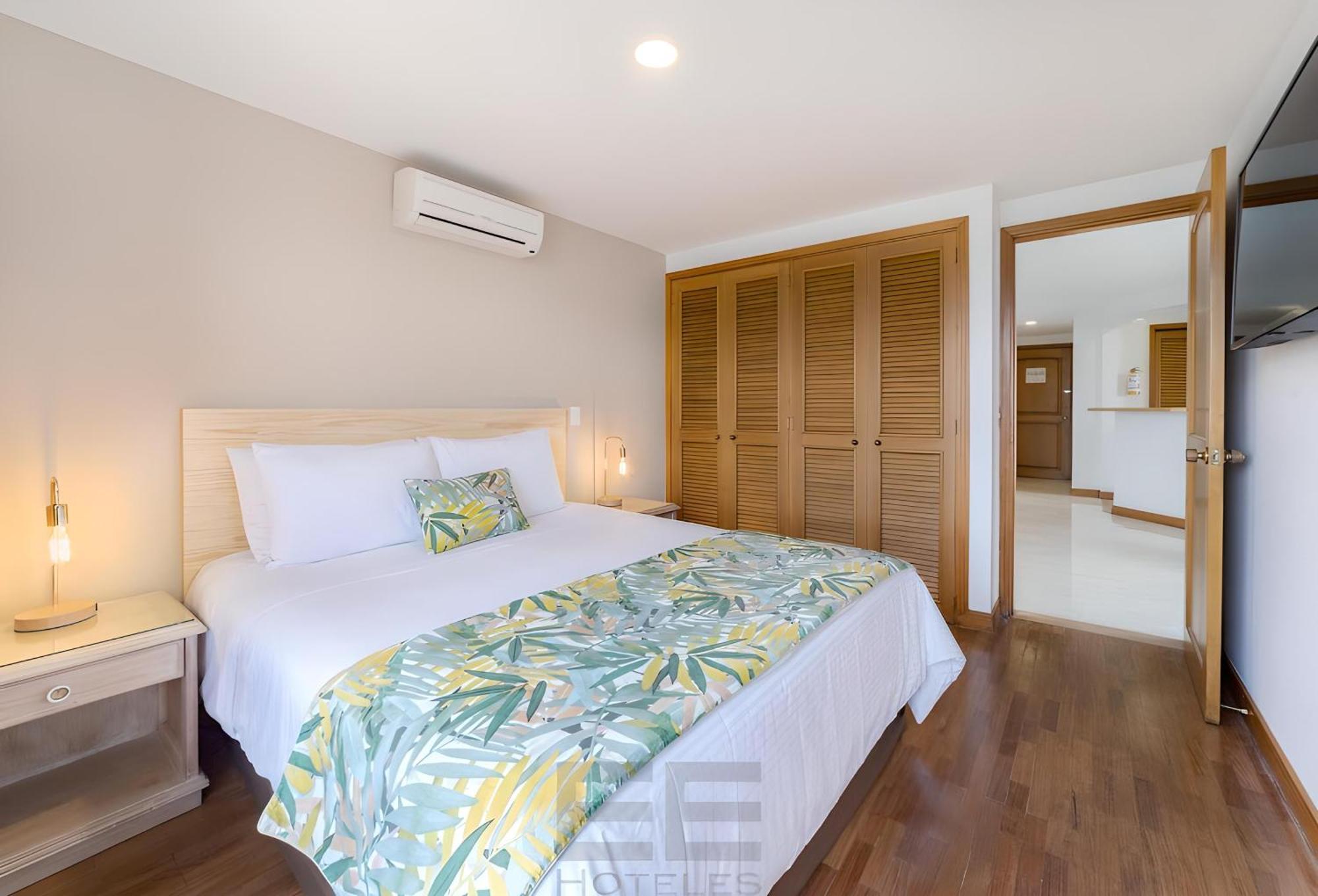 Alcazar De Oviedo By Ee Apartahotel Medellín