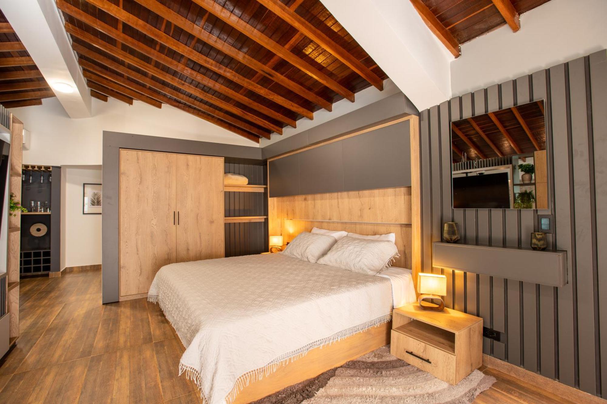 Level Coliving *