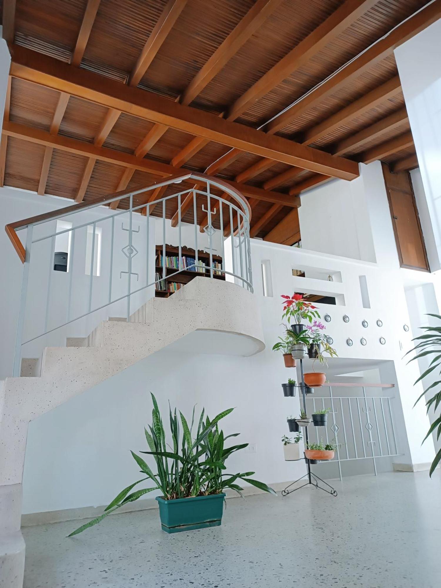Habitación en casa particular The Flora House - Espacio Seguro, Amplio Y Acogedor Medellín