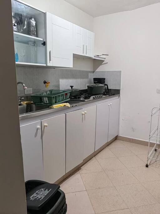 Apartamento Excelente Lugar Laureles Estadio Piso 1 Medellín