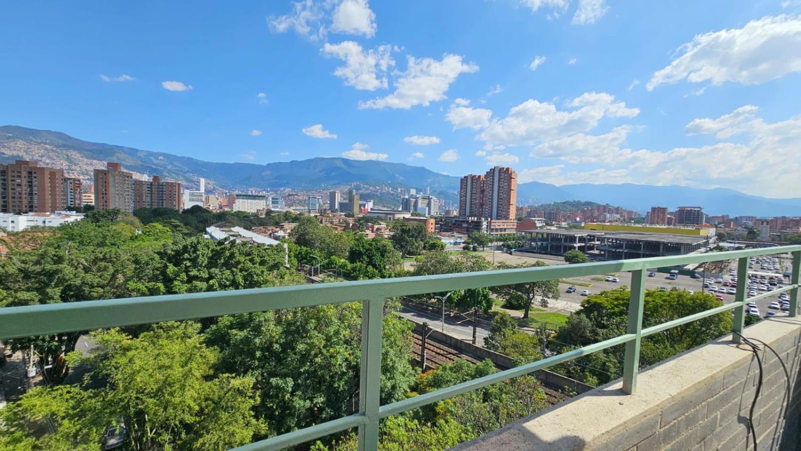 B 48 Living By B Rent Apartamento
