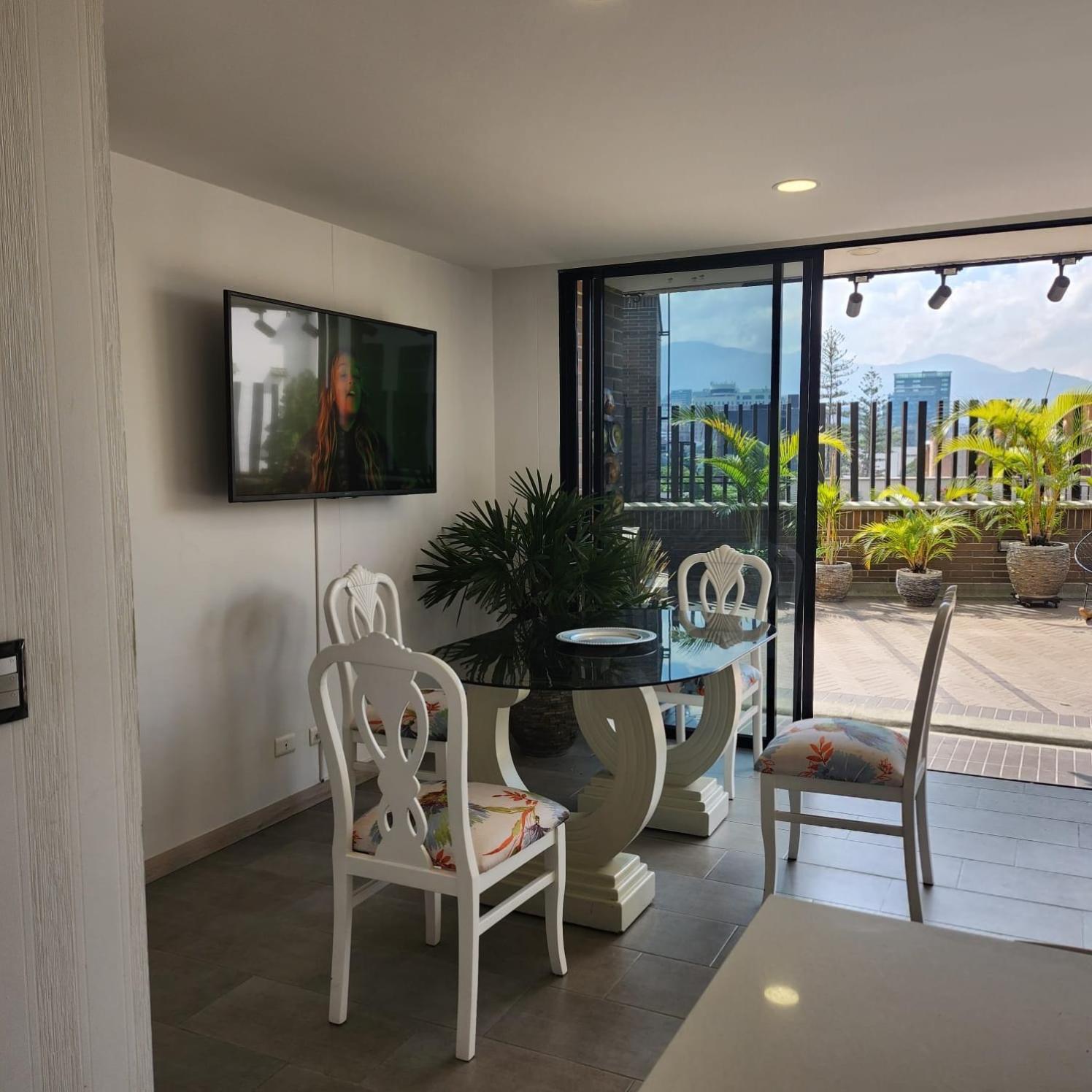 Apartamento Lujoso En El Poblado Medellín
