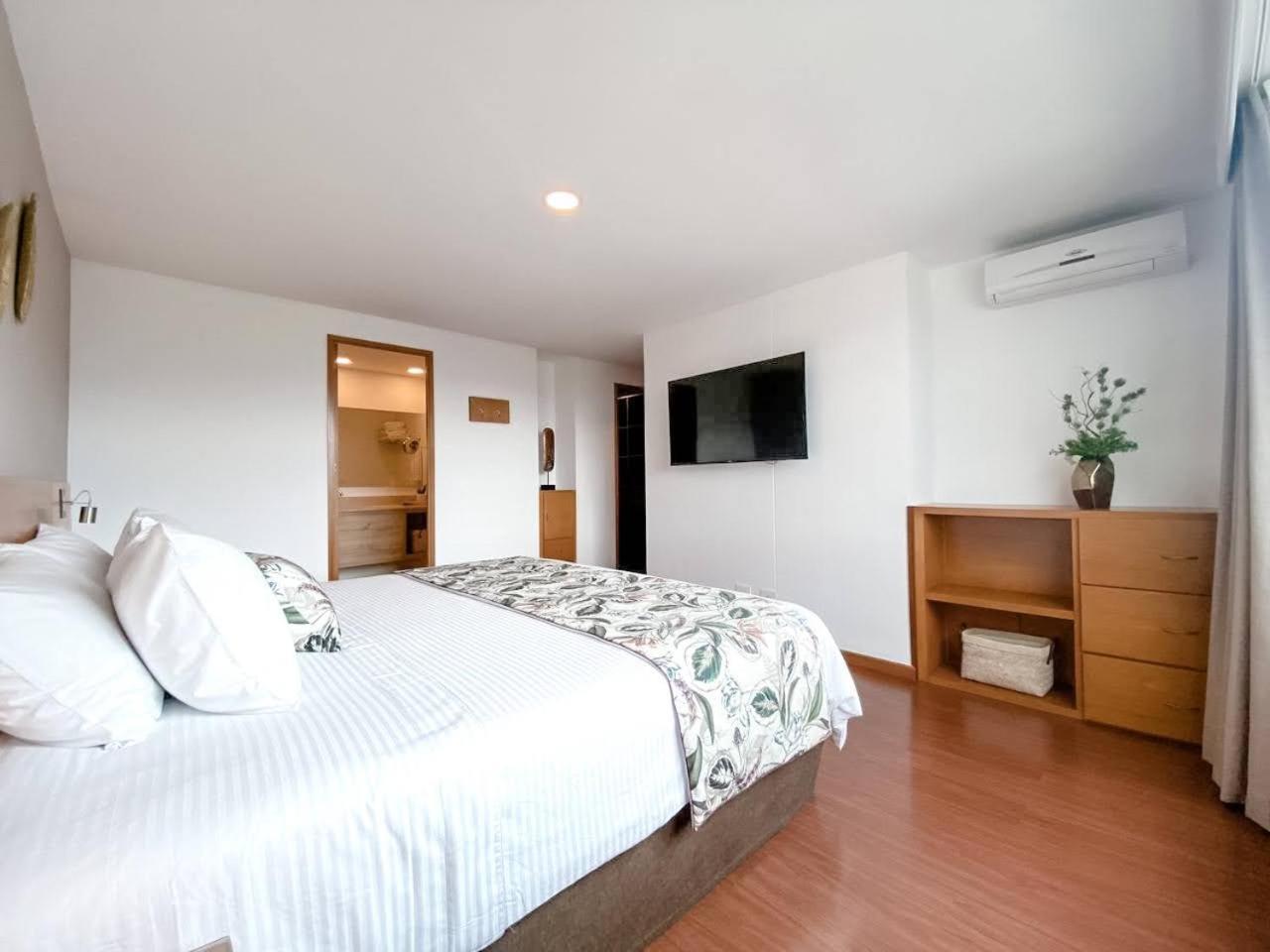 Affinity Apartahotel 4*