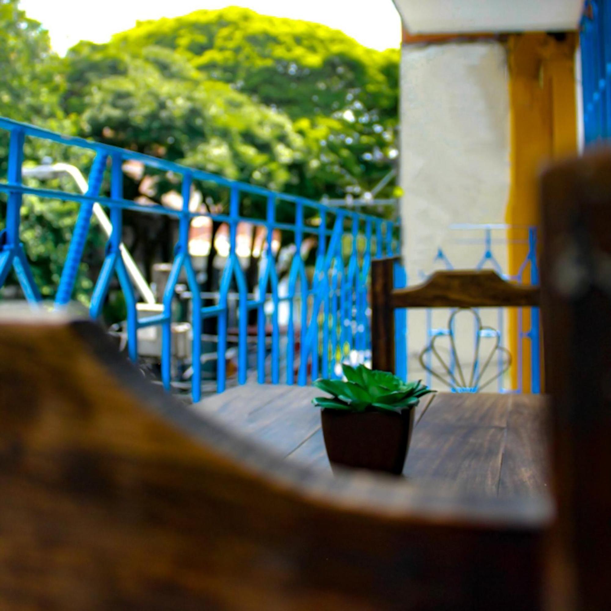 Casa Mostaza *