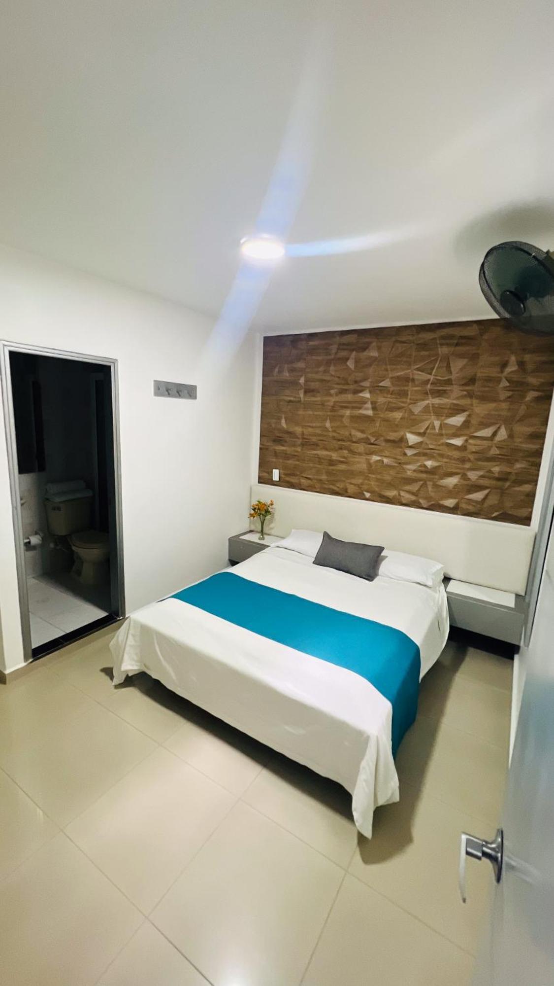 Hotel Kromatic
