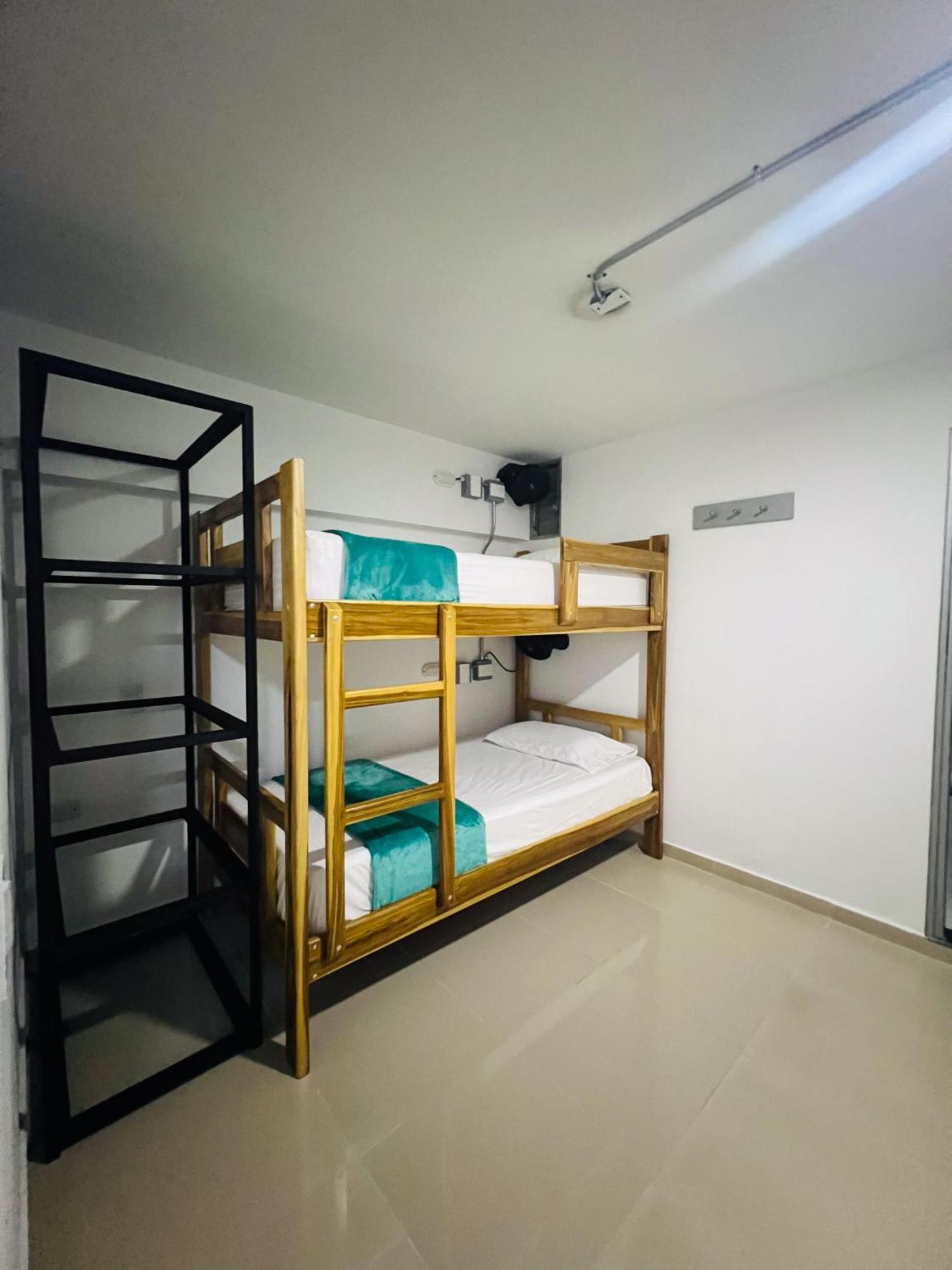 Kromatic Hotel *