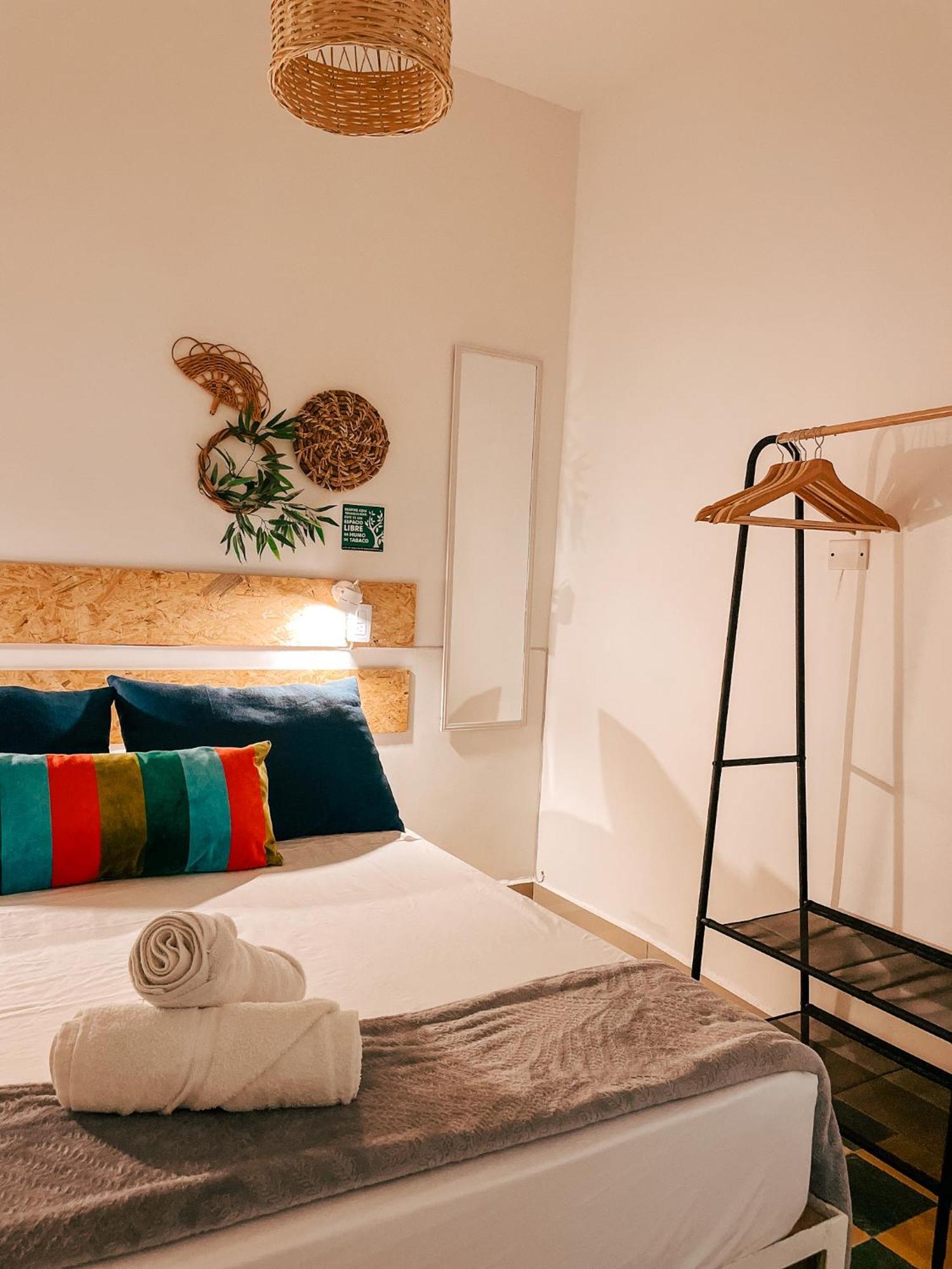 Cordova Hostal *