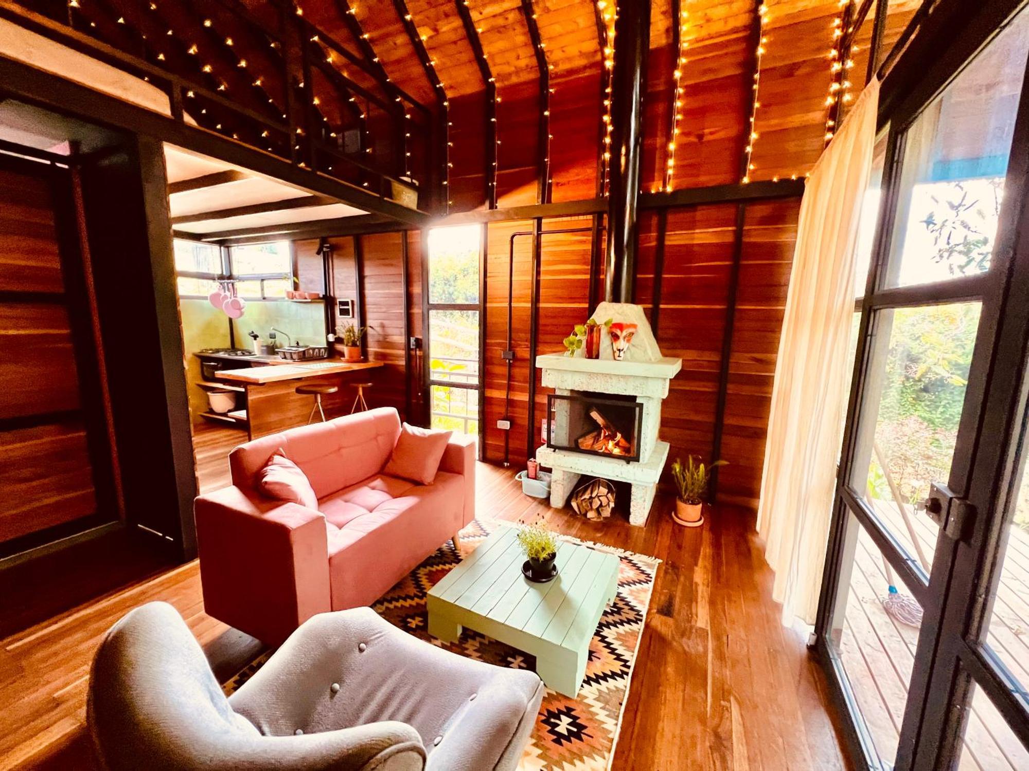 Chalet Chalet Boutique Cocuyos Santa Elena. *