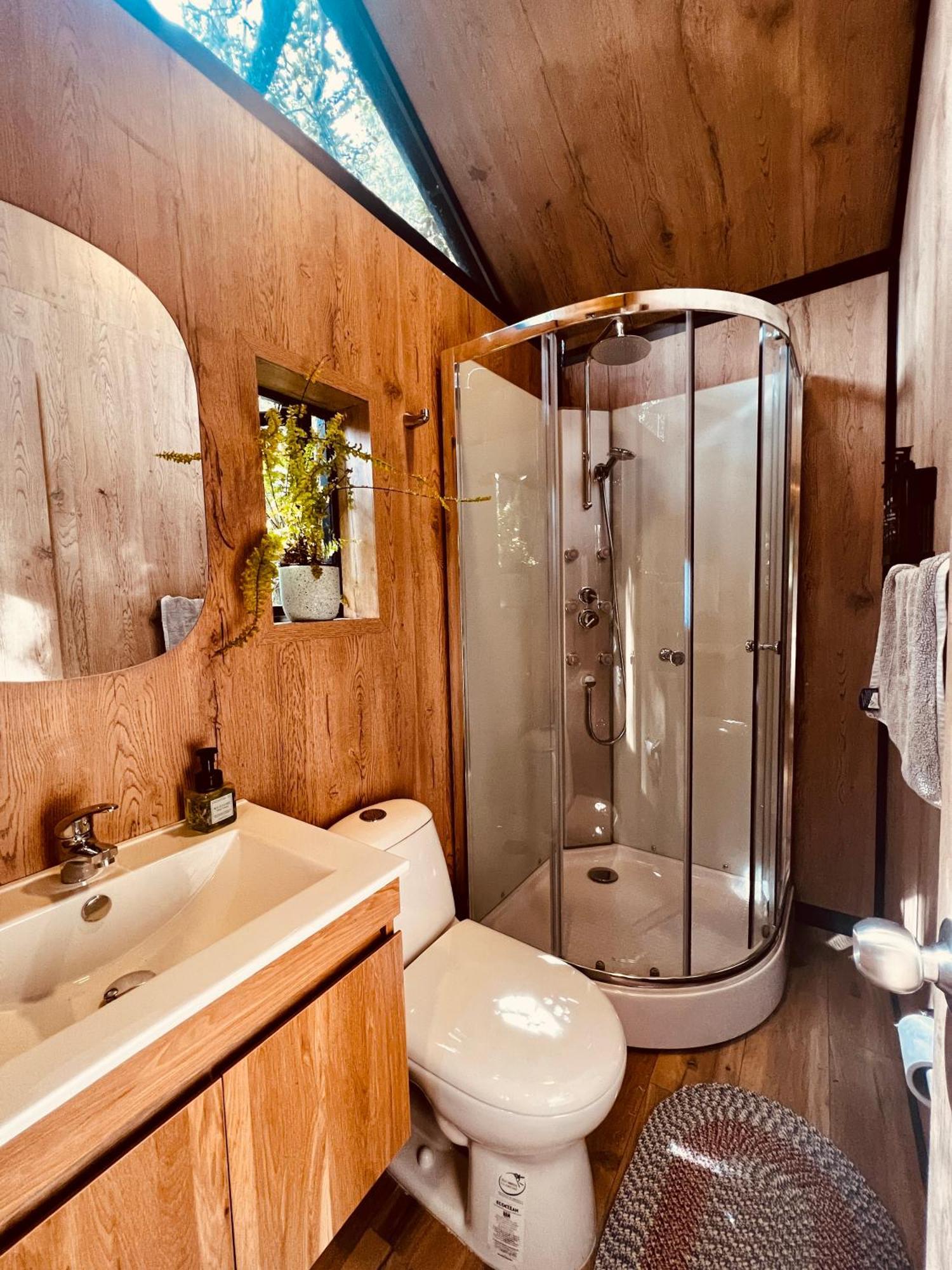 Chalet Boutique Cocuyos Santa Elena. *