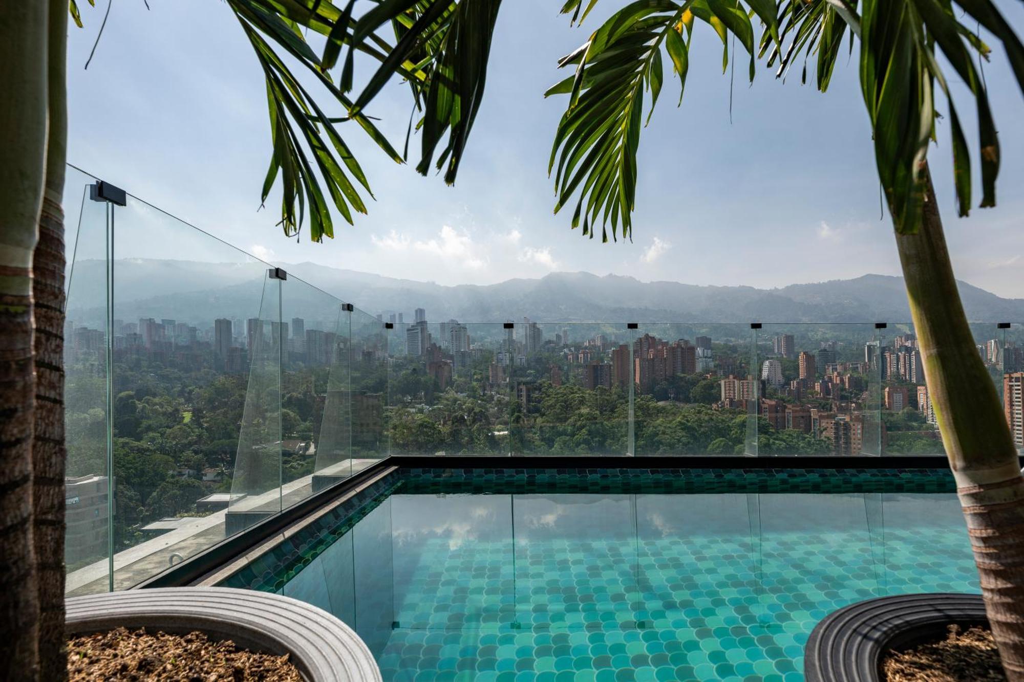 Hotel York Luxury By Preferred Medellín