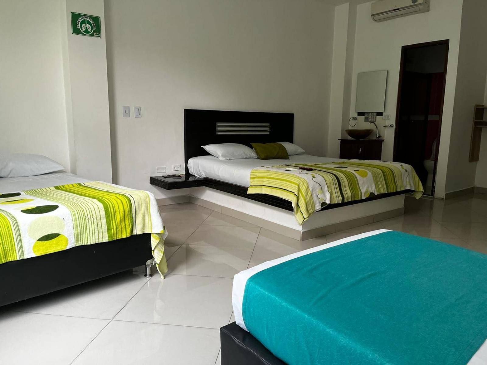 Laureles Park 3*
