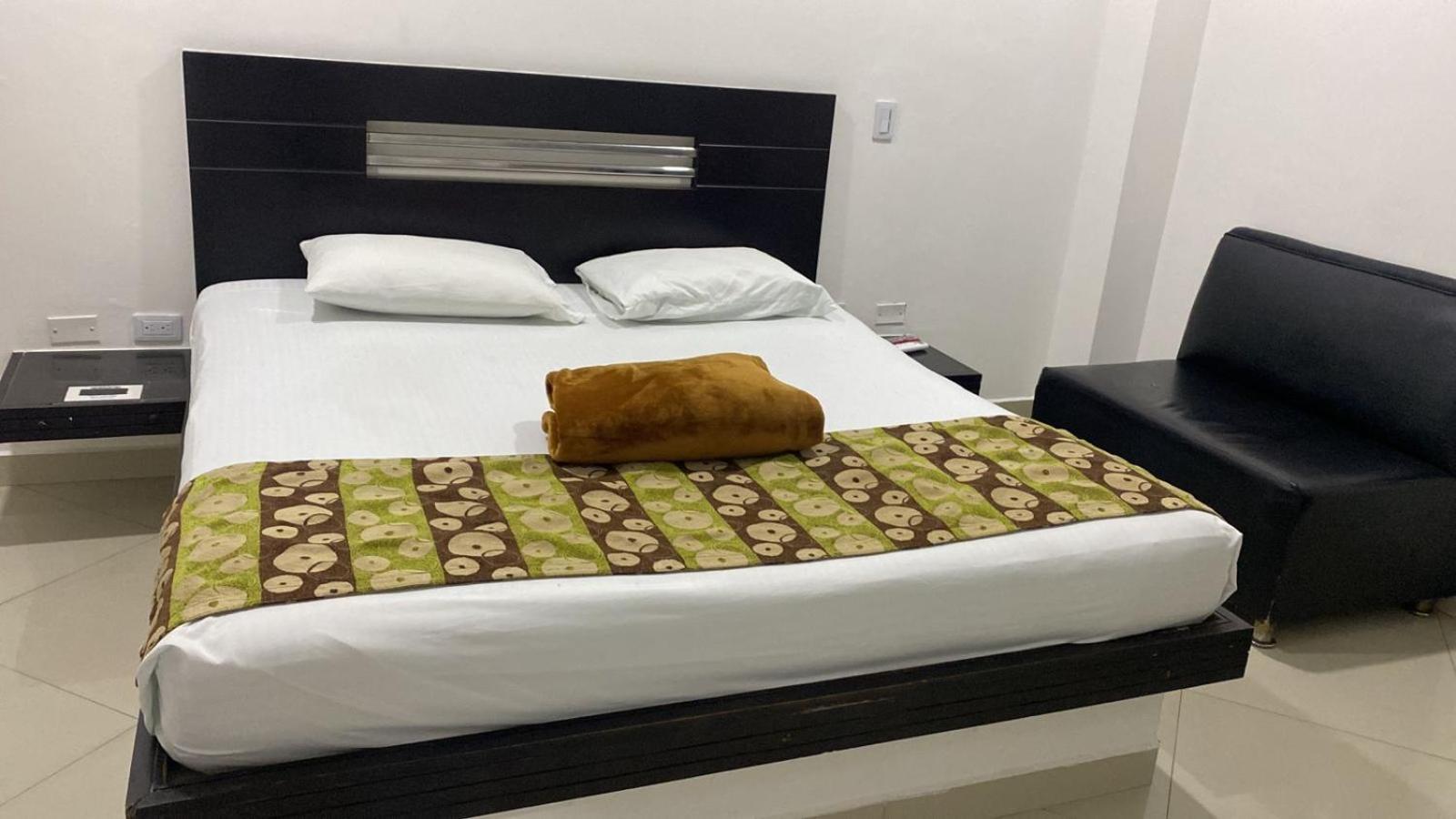 Laureles Park 3*
