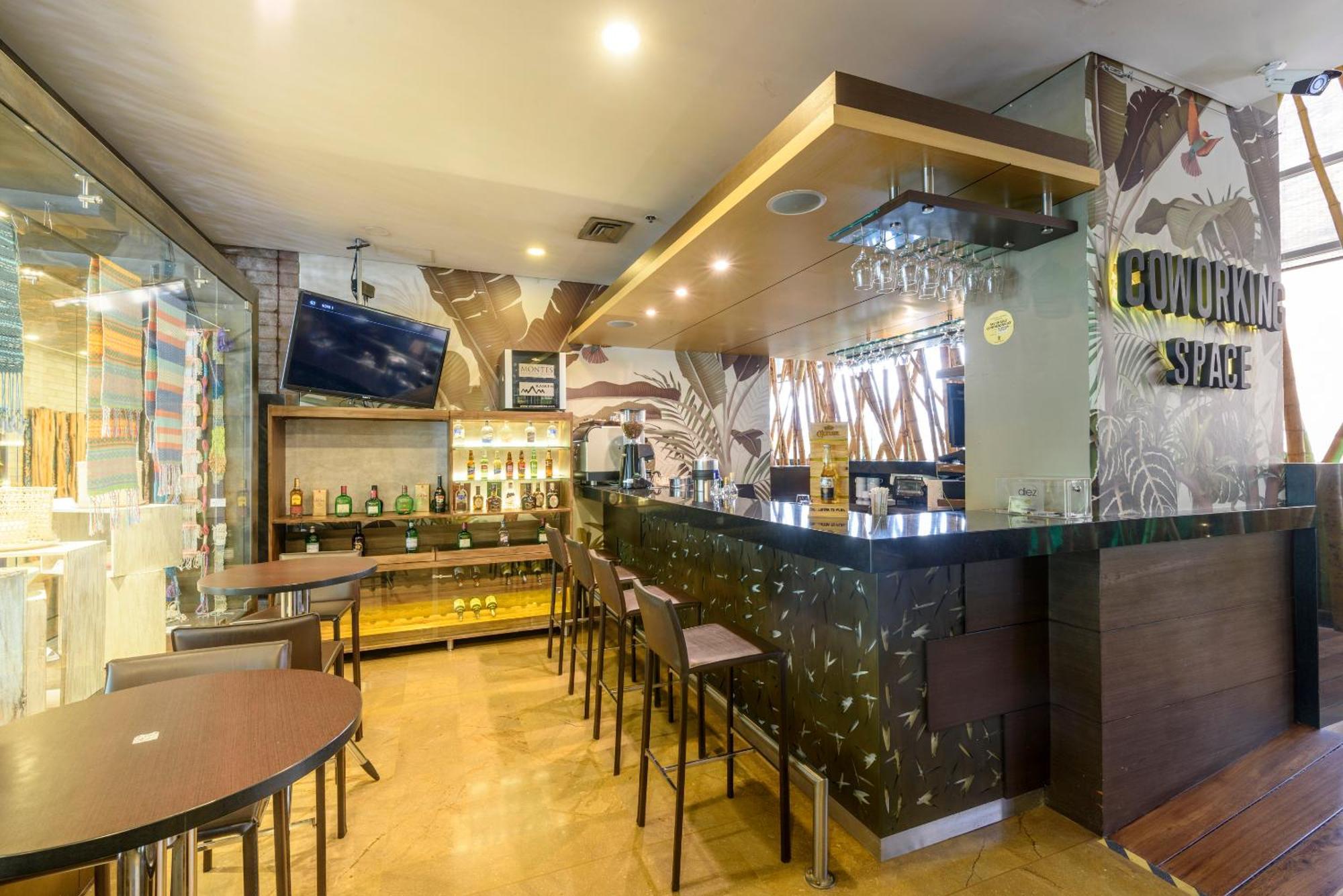 Hotel Diez Categoría Colombia Medellín