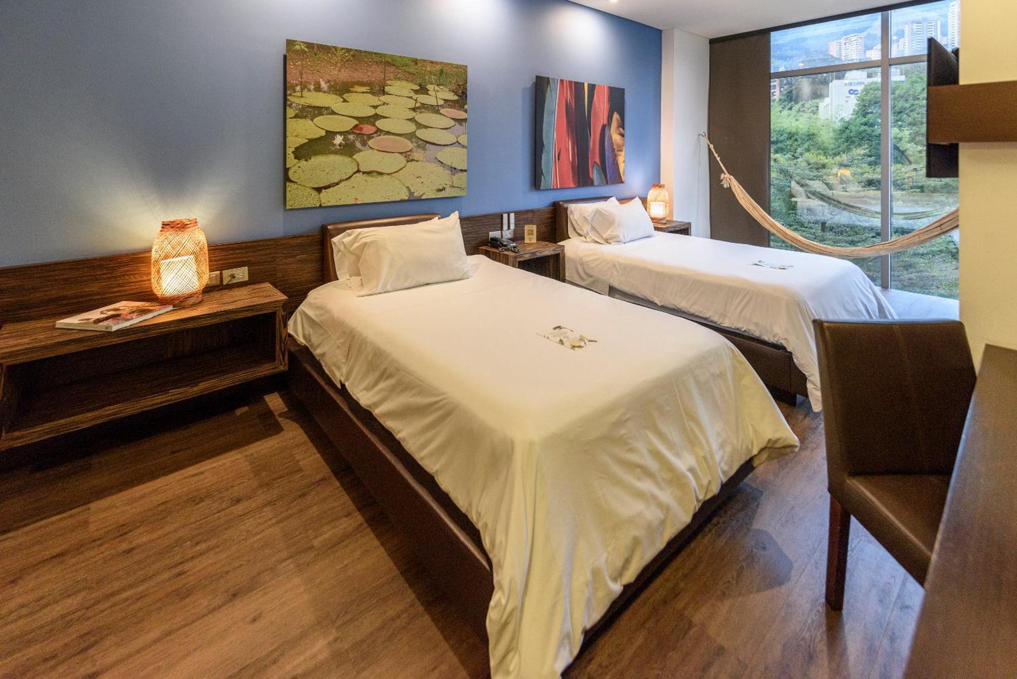 Diez Categoría Colombia Hotel