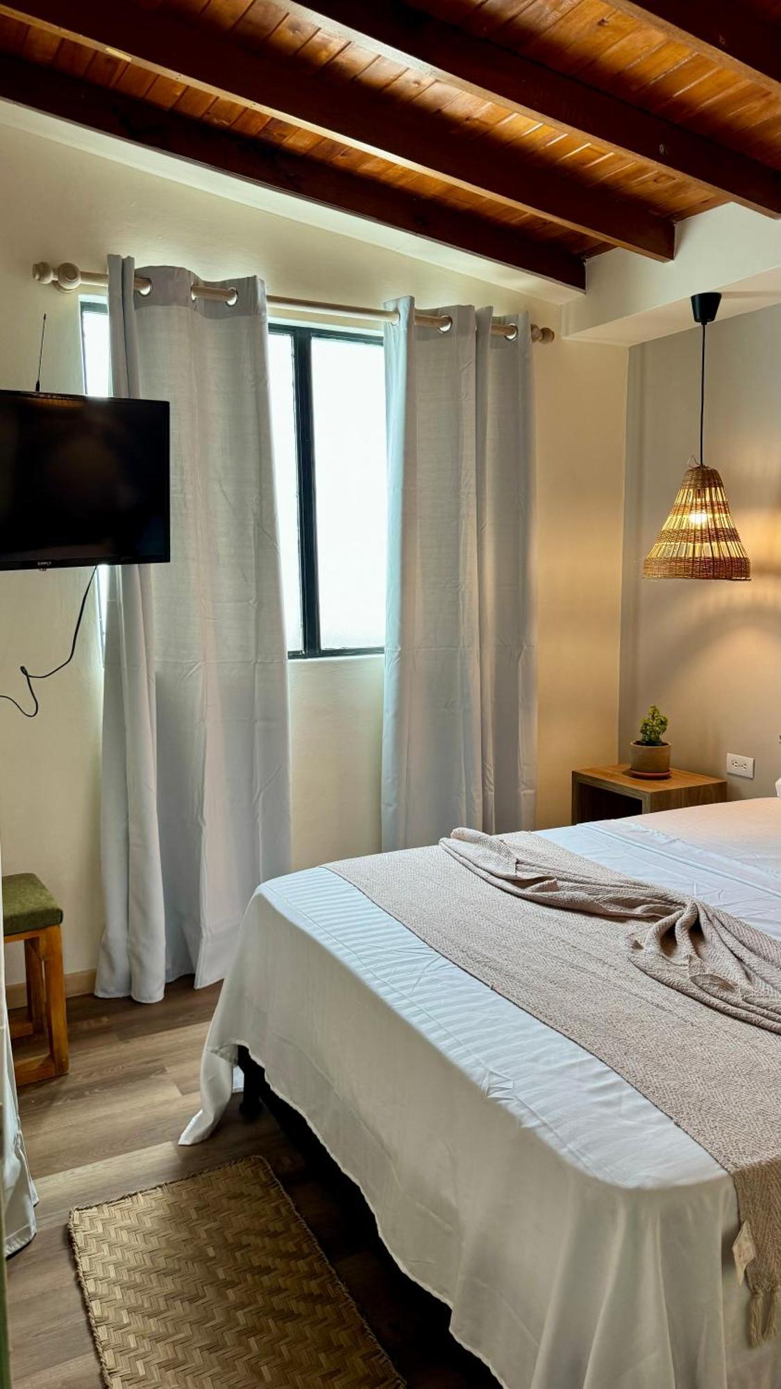 Luum Casa Manila Bed and breakfast