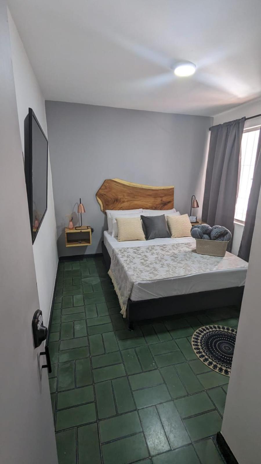 Uku Guest house *