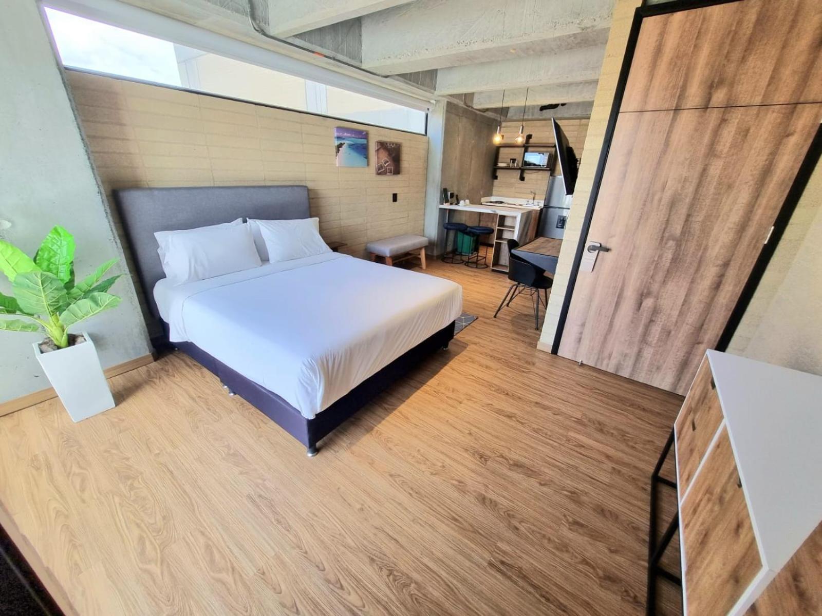 Loft 43 Apartahotel *