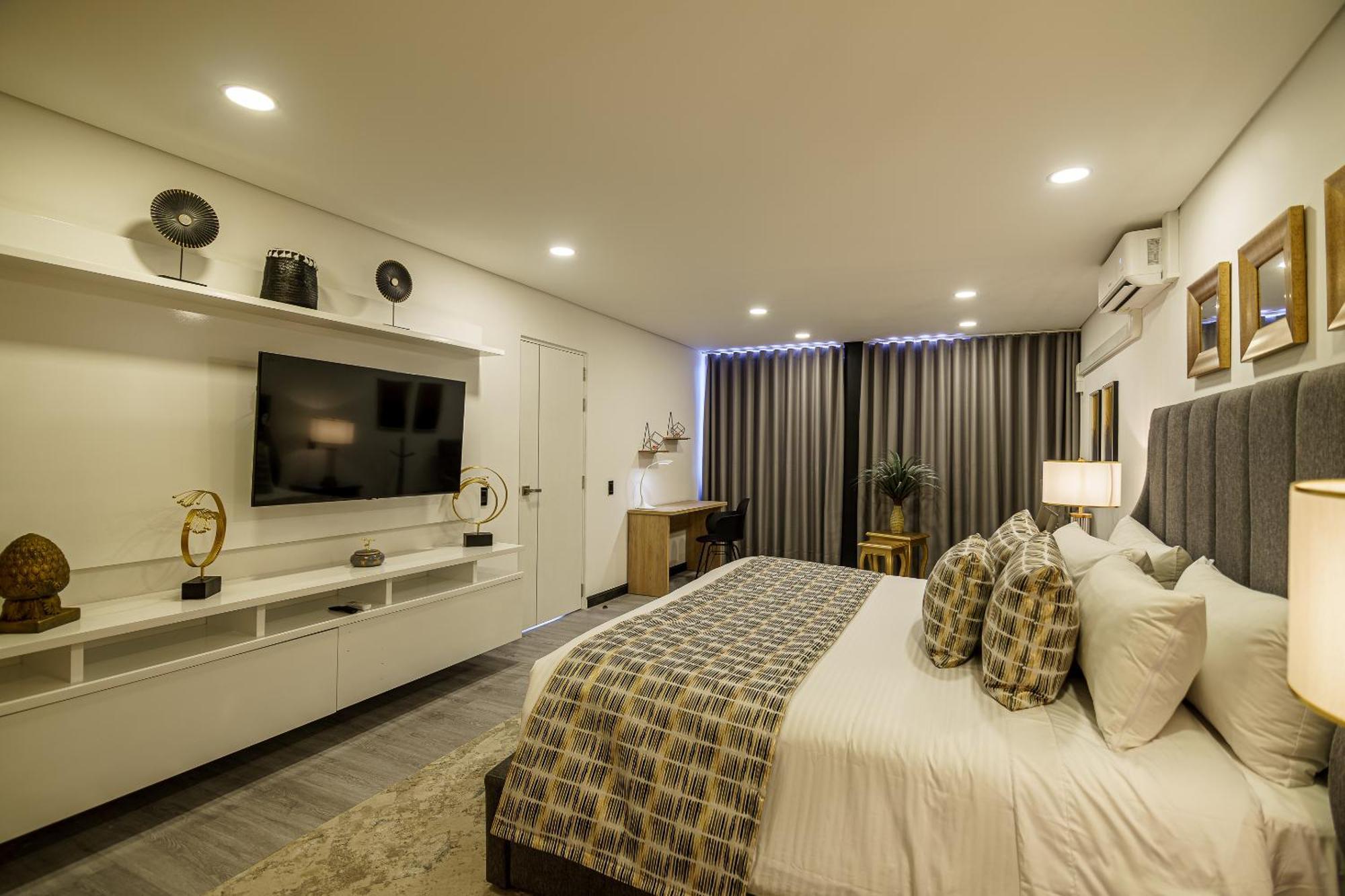 Hotel First Class 4*