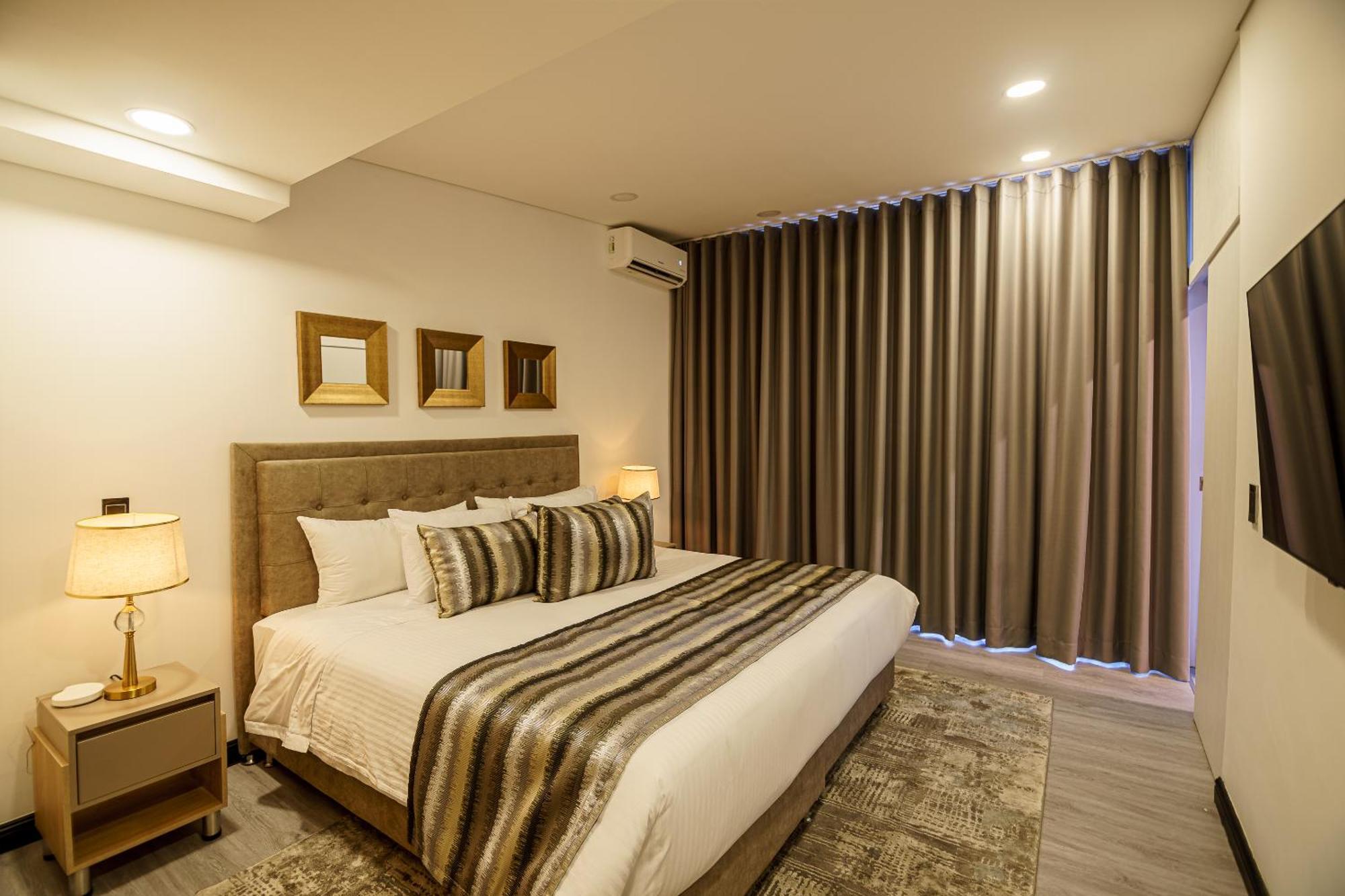 First Class 4* Medellín