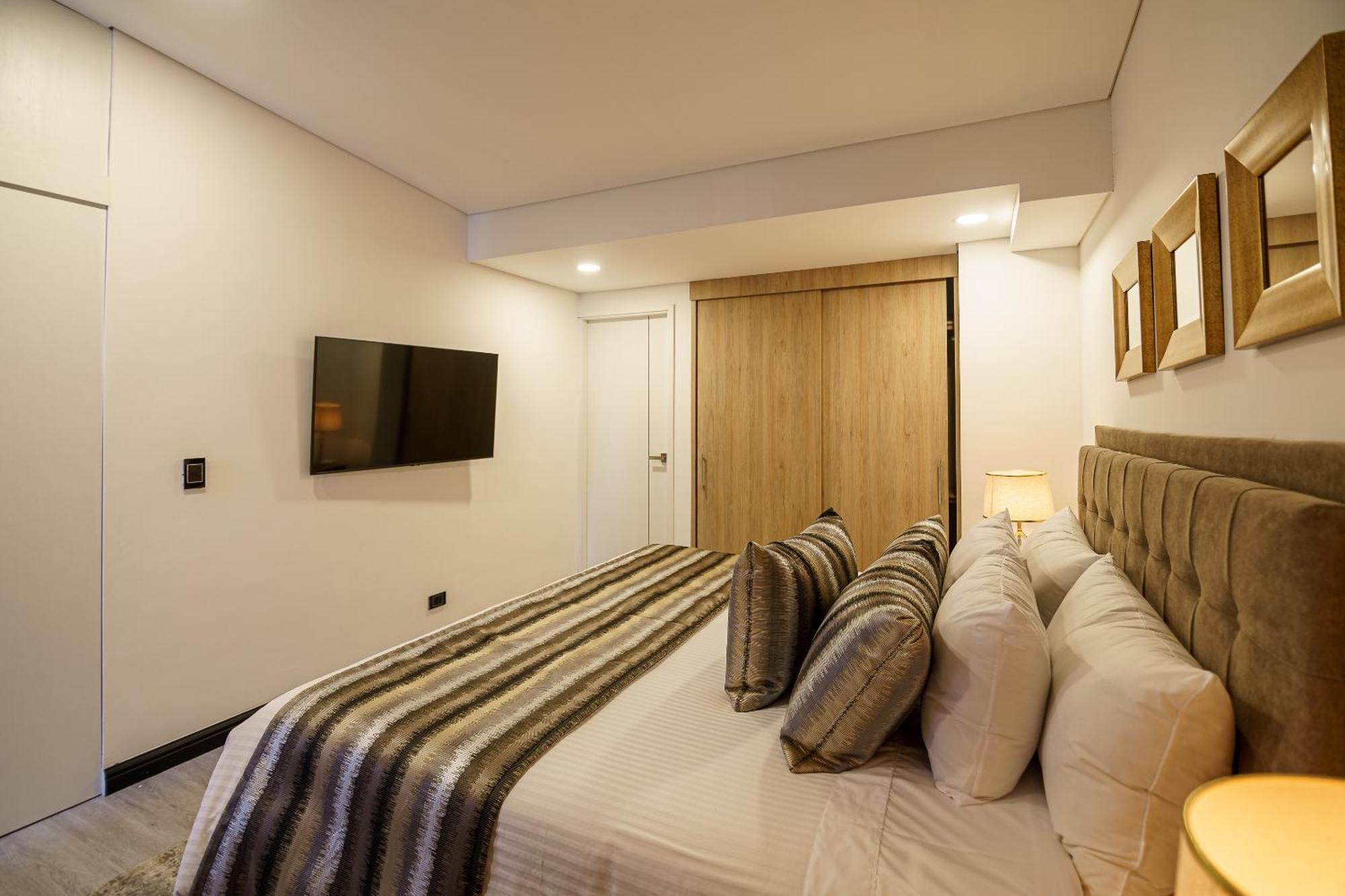 First Class 4* Medellín