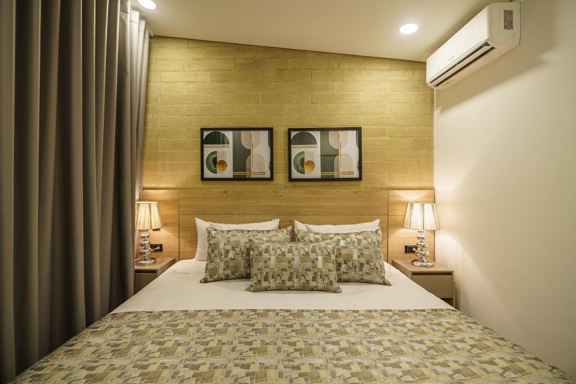 Hotel First Class
