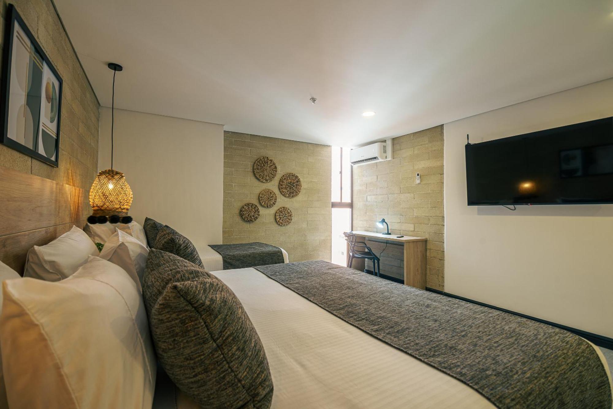 Hotel First Class 4*