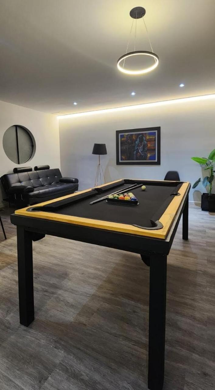 Apartament In The Center Of The Action. Poblado Medellín