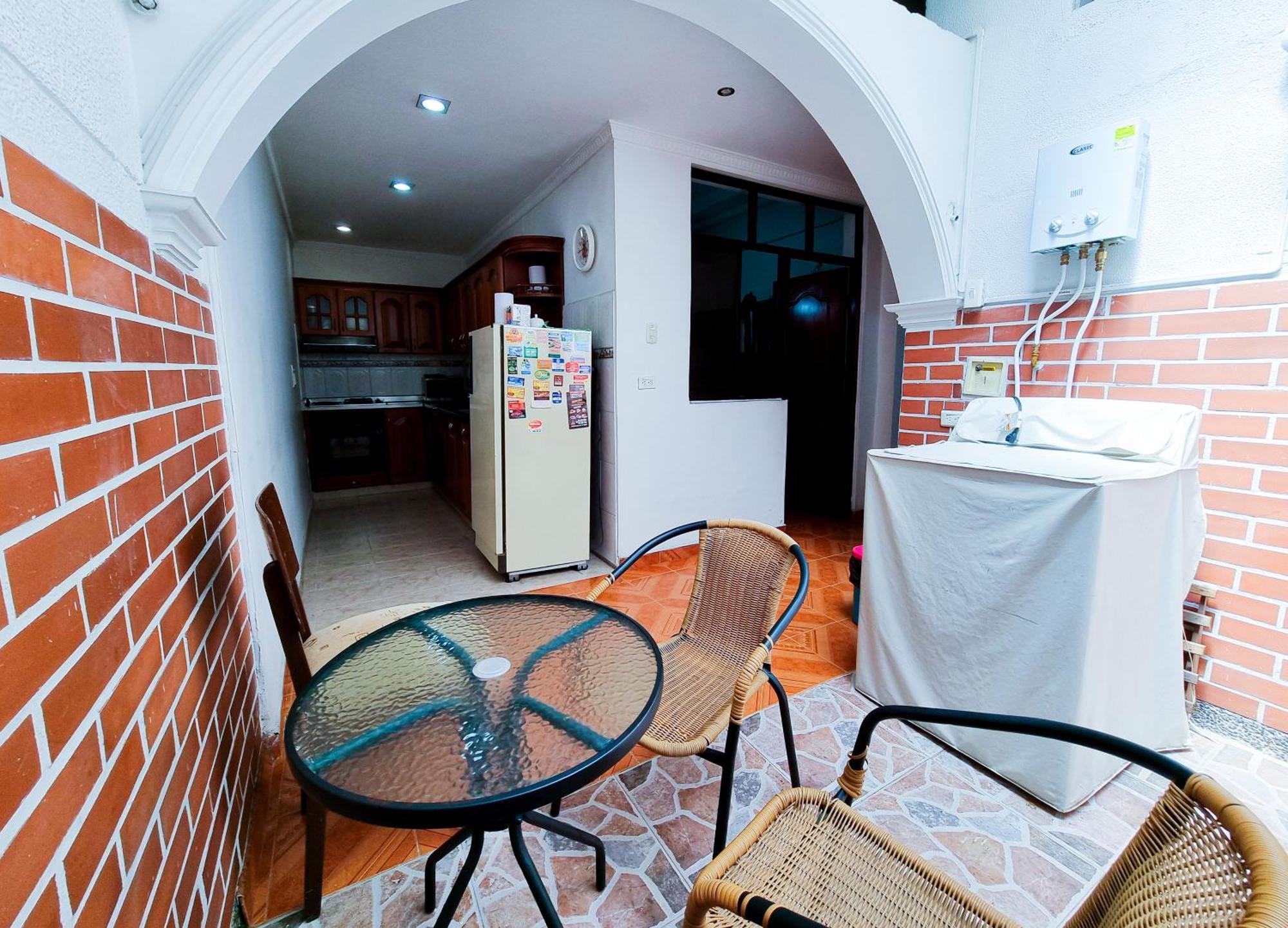 Apartamento Comoda Casa Cerca Al Estadio Y Metro, Barrio Floresta,