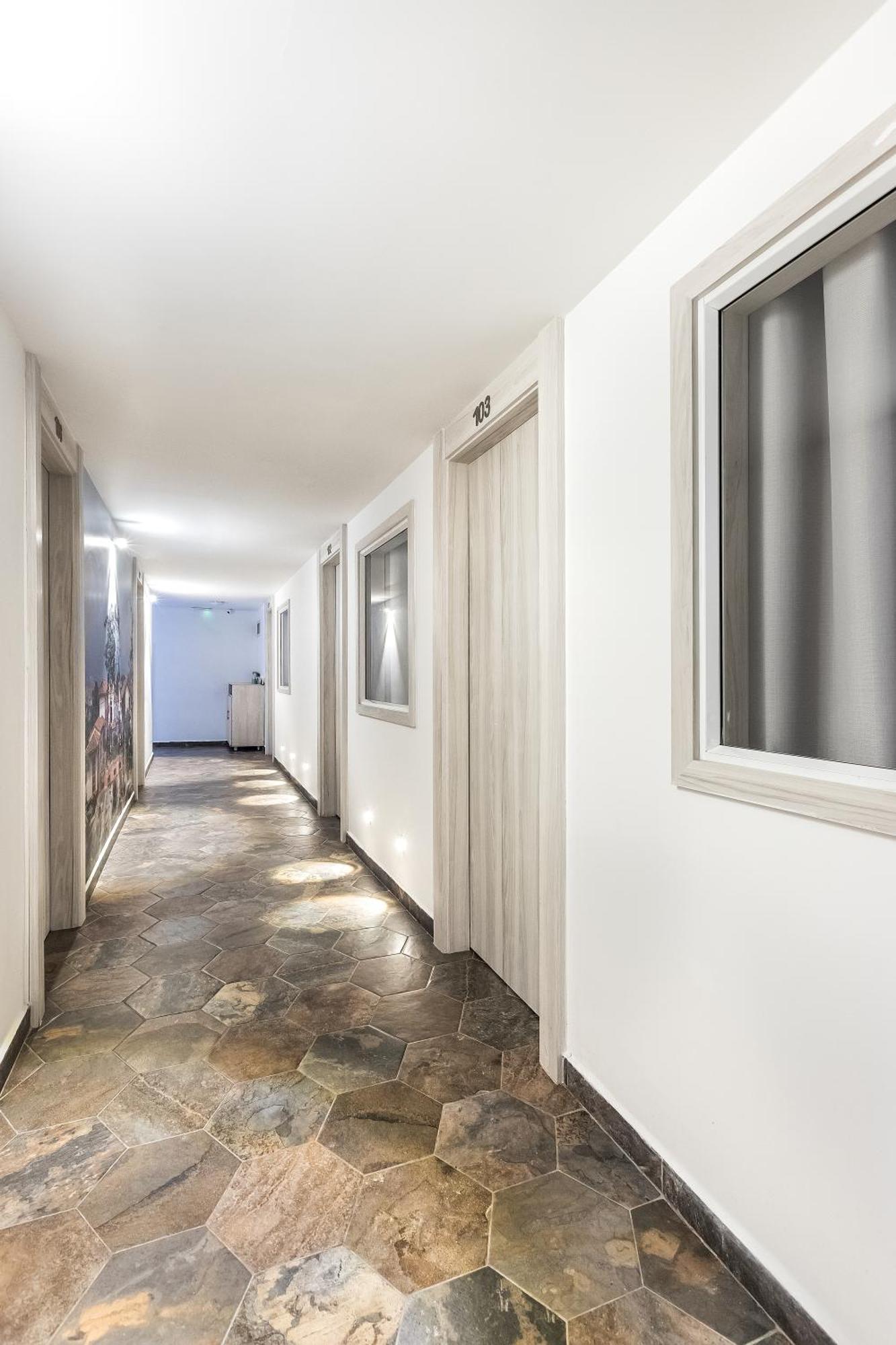 Simon Hotel 3*