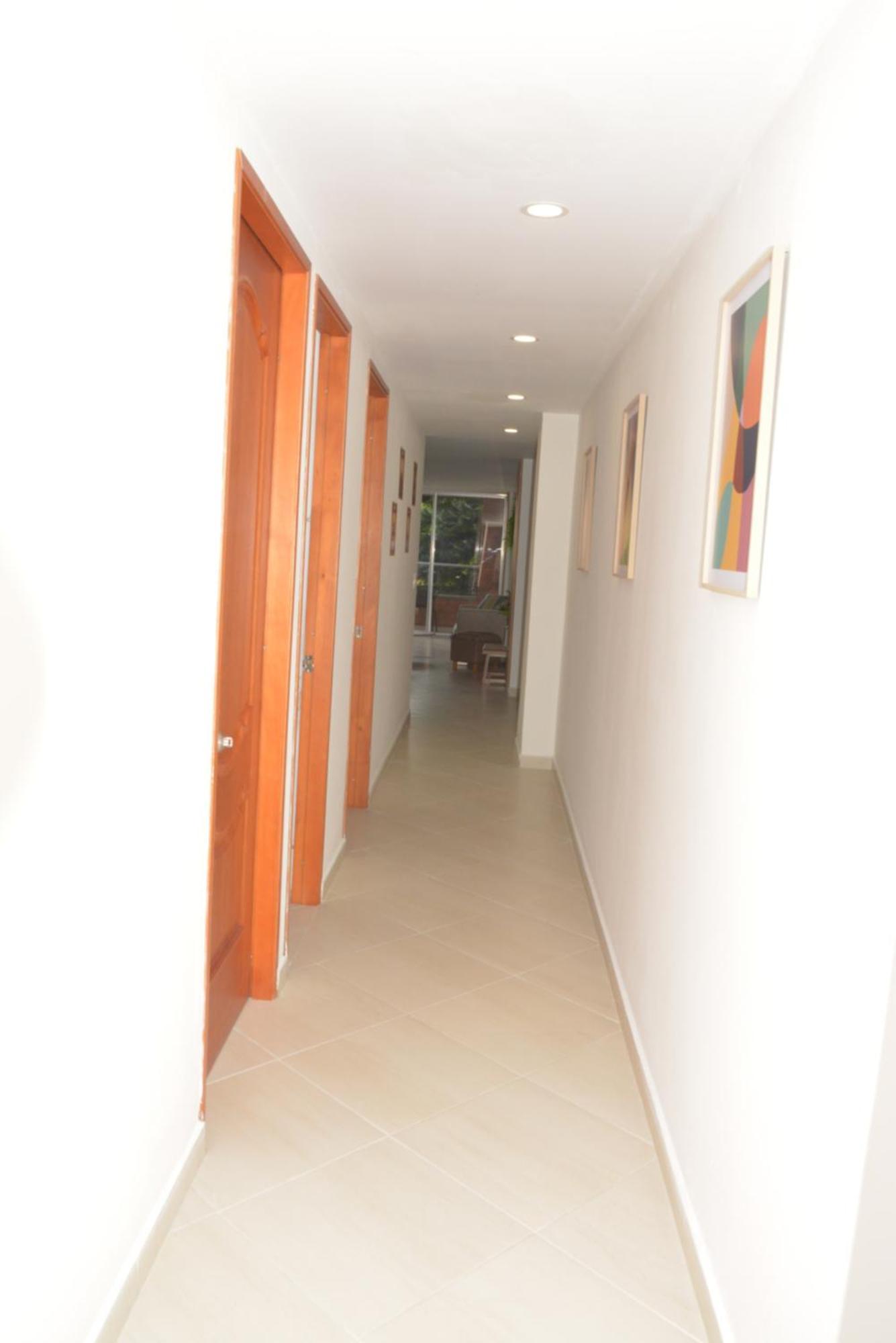 Moderno Y Centrico Con Impresionantes Vistas A La Montana Apartamento *