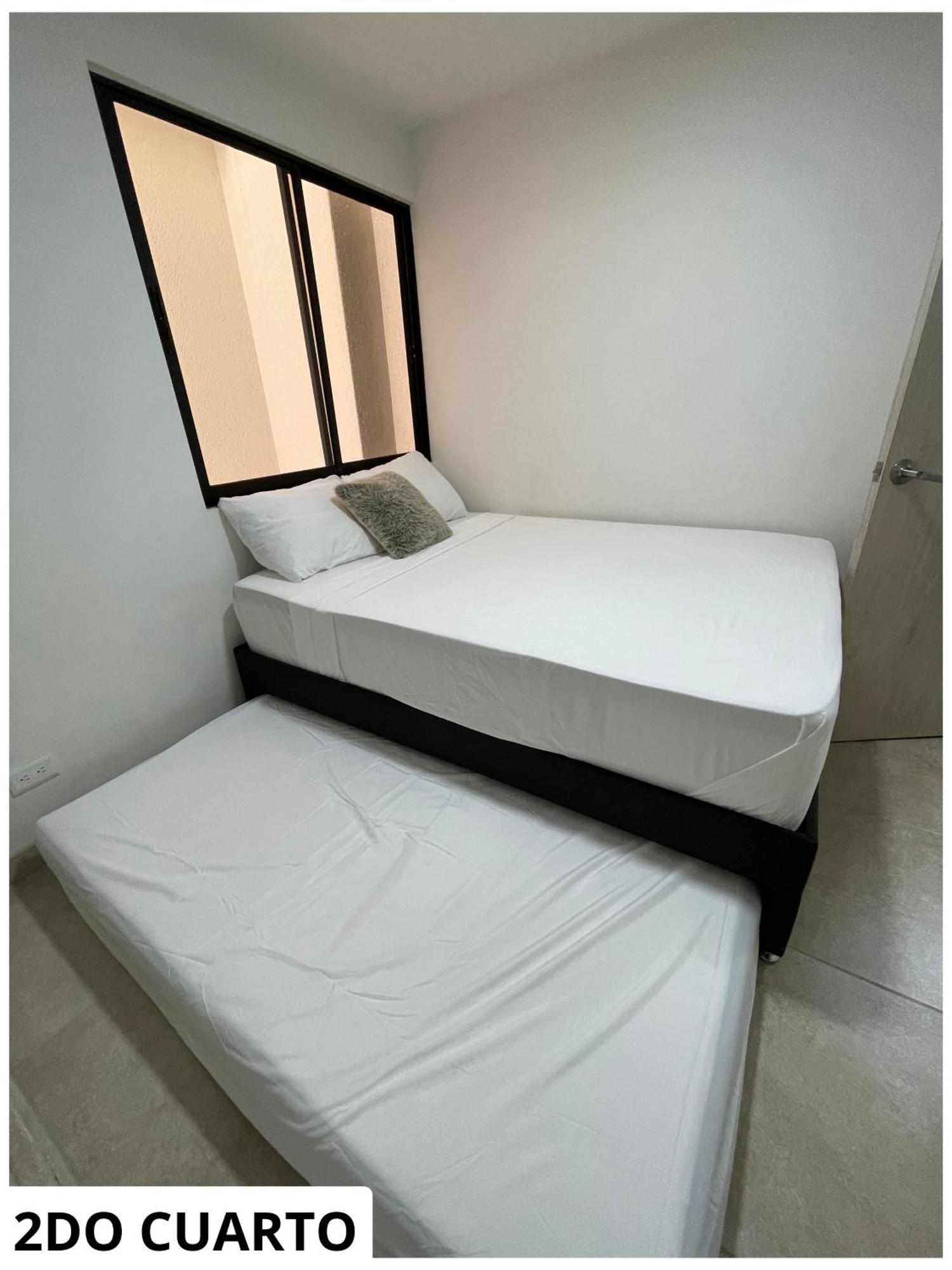 Apartamento En Laureles-medellin Cerca A La 70 Amoblado 402