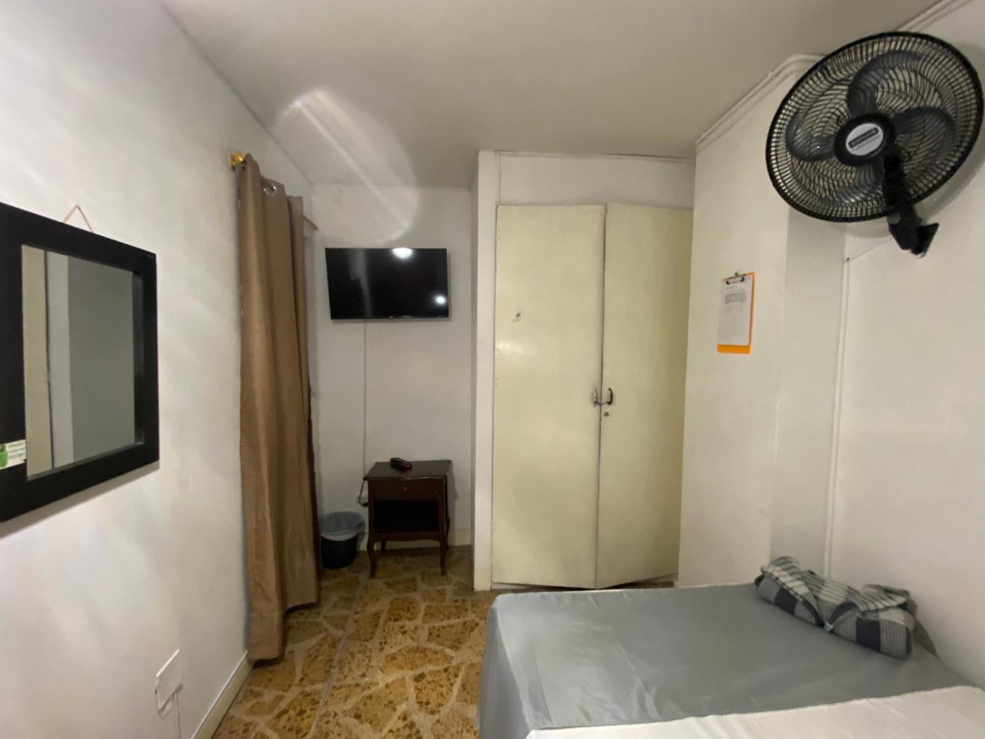 Pensión Casa Prado In Medellín