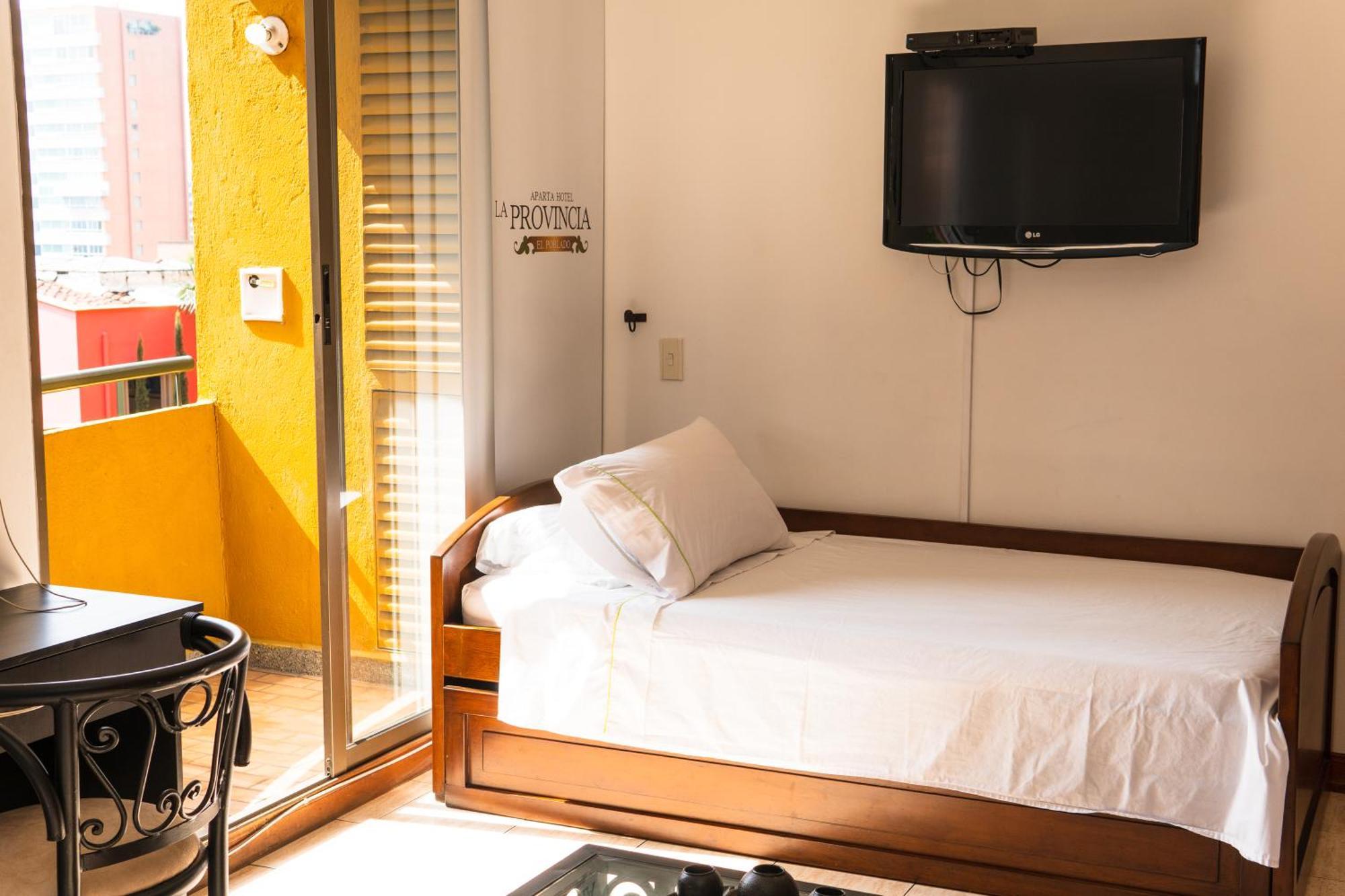Apartasuitte La Provincia Apartment