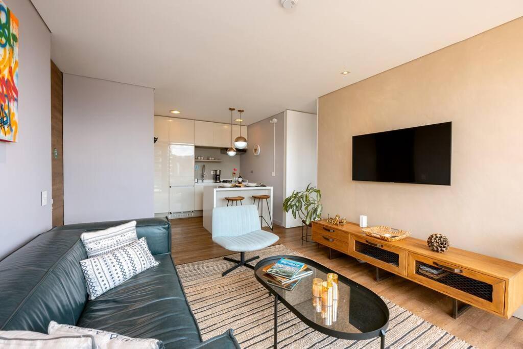 Energy Living - Ultimate In *