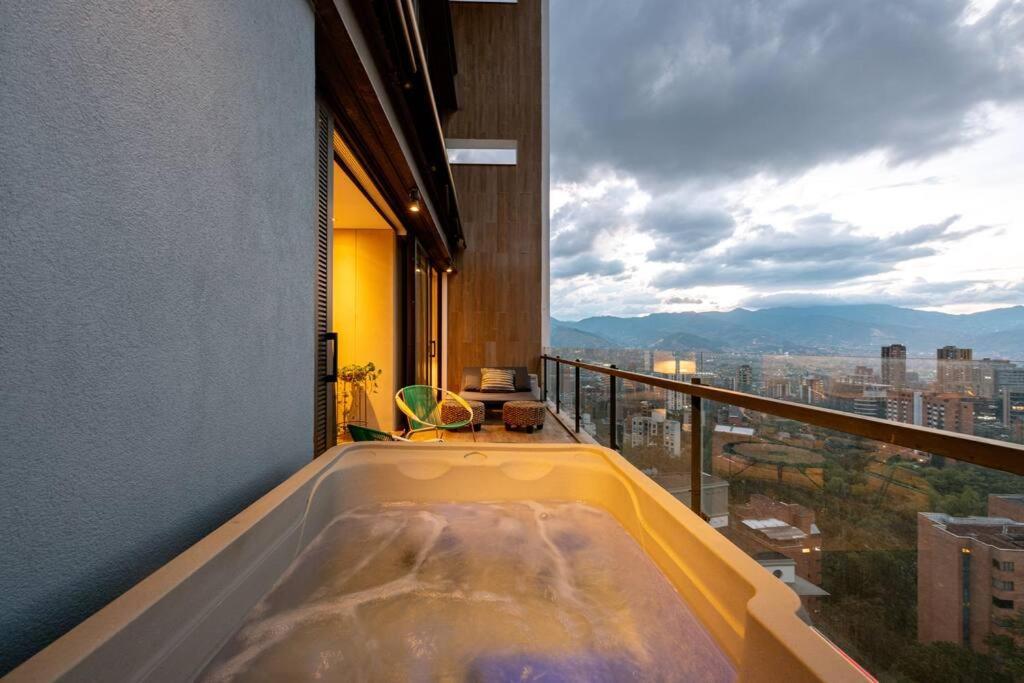 Energy Living - Ultimate In Apartamento Medellín