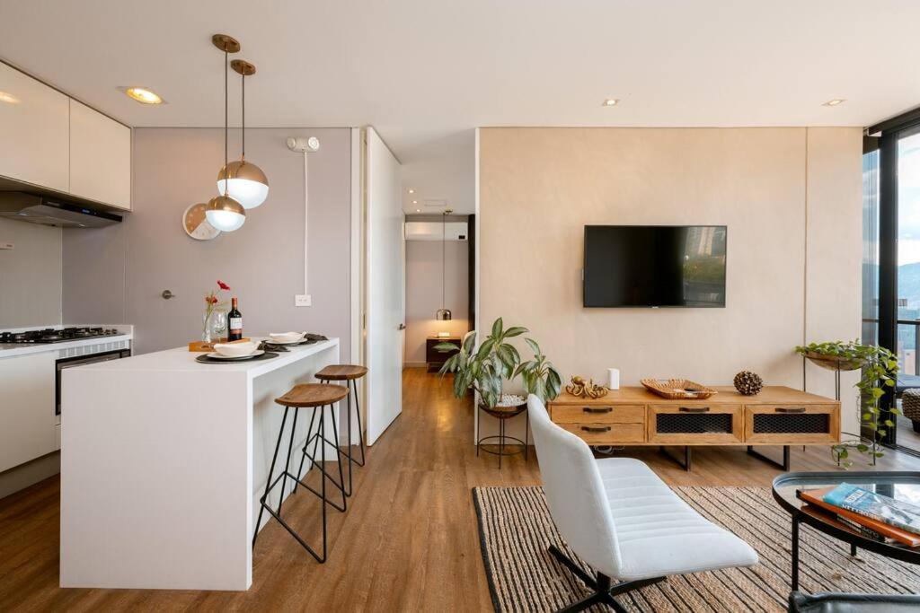 Energy Living - Ultimate In