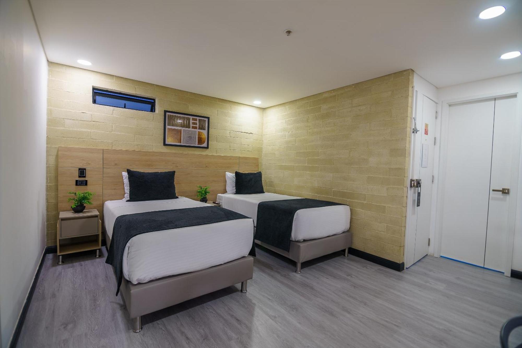 First Class 4* Medellín