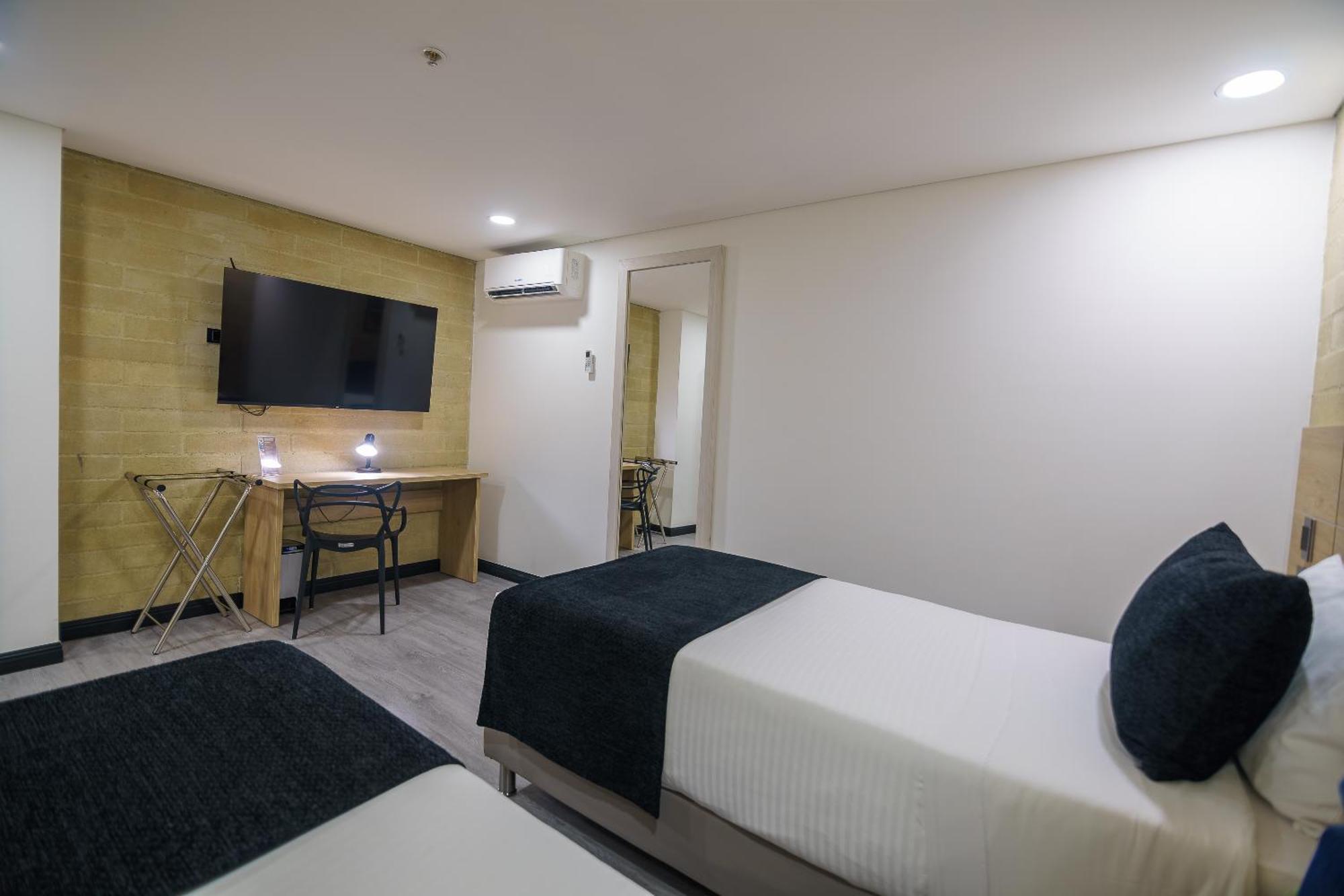 First Class 4* Medellín