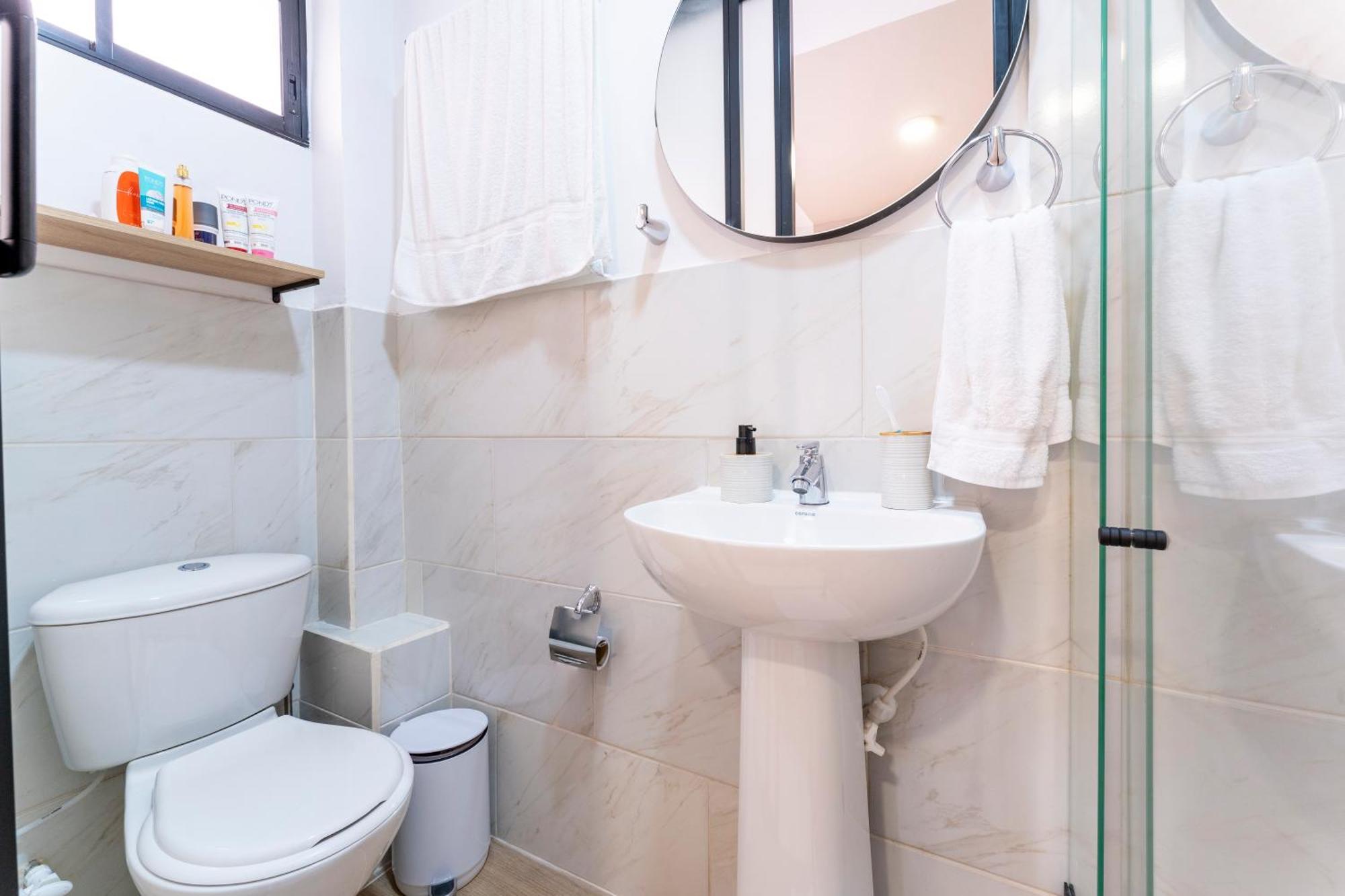Cozy Located In Manila With Jacuzzi And Ac Medellín