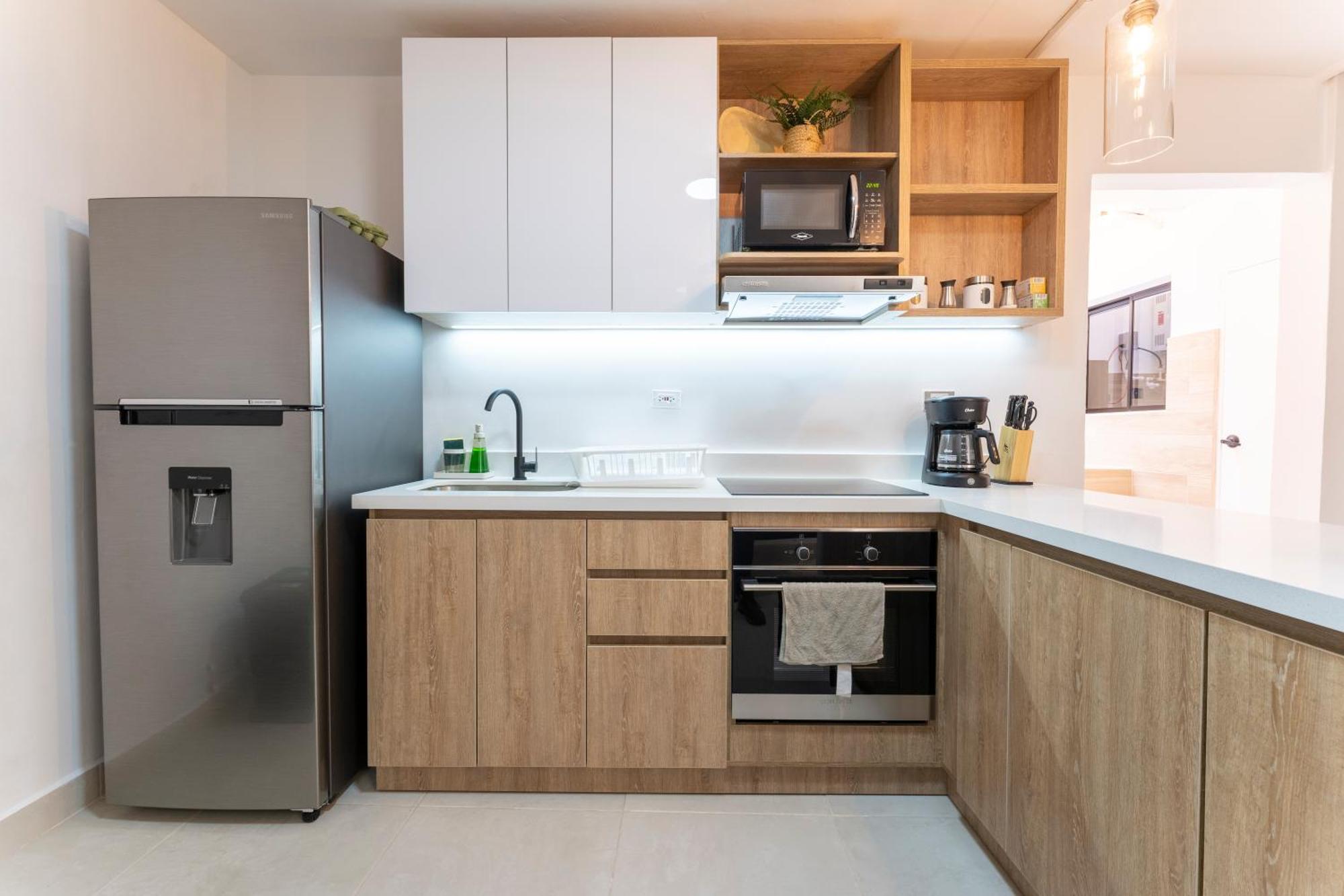 Apartamento Cozy Located In Manila With Jacuzzi And Ac *