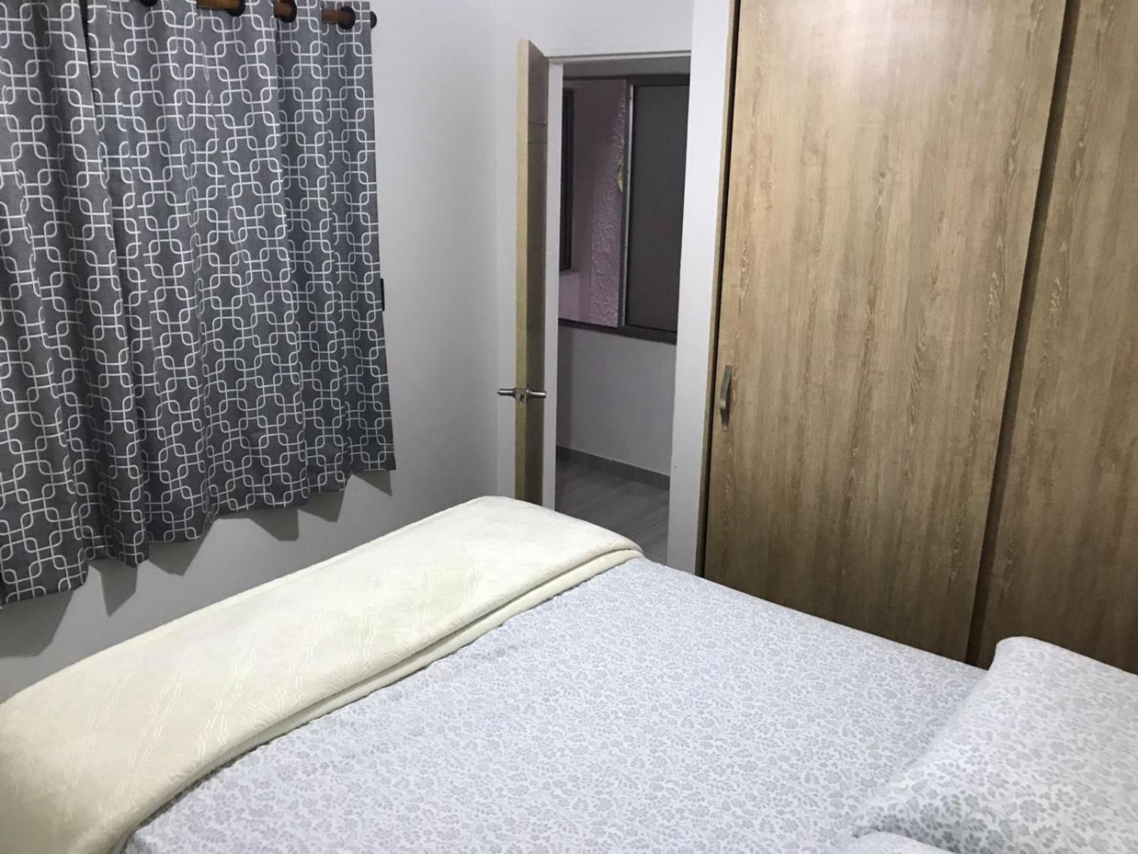 Cozy In A Neighborhood Apartamento