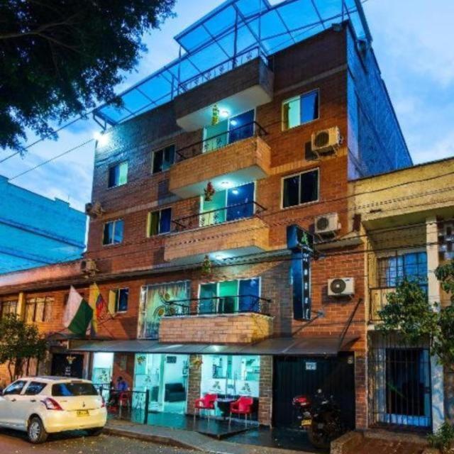Verony Laureles Apartamento