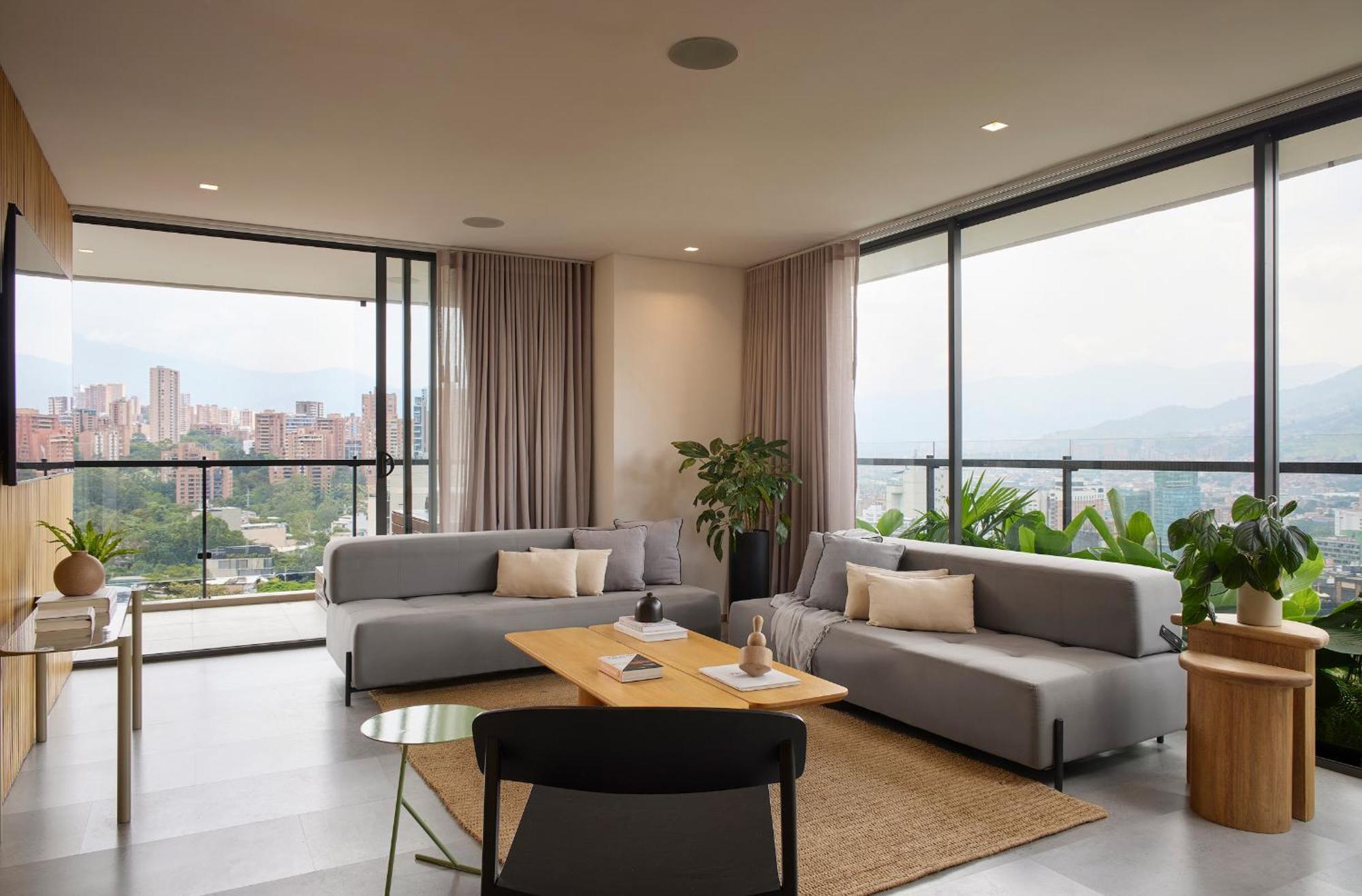 Wake - Branded Residences Apartahotel 4*