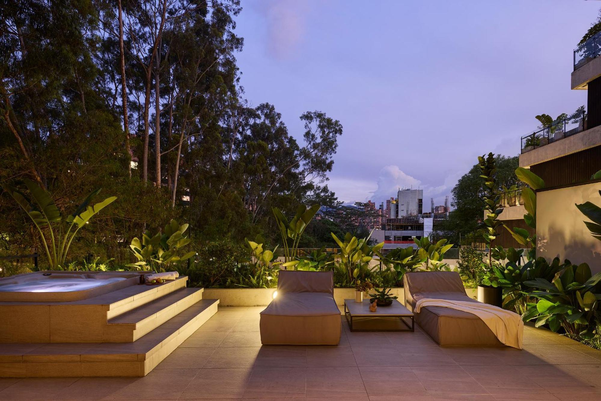 Wake - Branded Residences Apartahotel Medellín