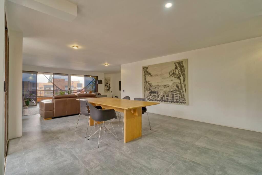 Hidden Gem Of Poblado! Location & Tranquillity Apartamento