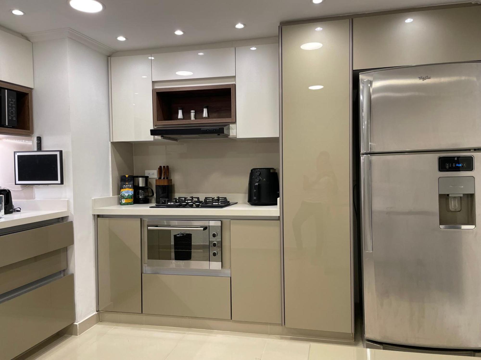 Casa Amsterdam Con Jacuzzi En Poblado